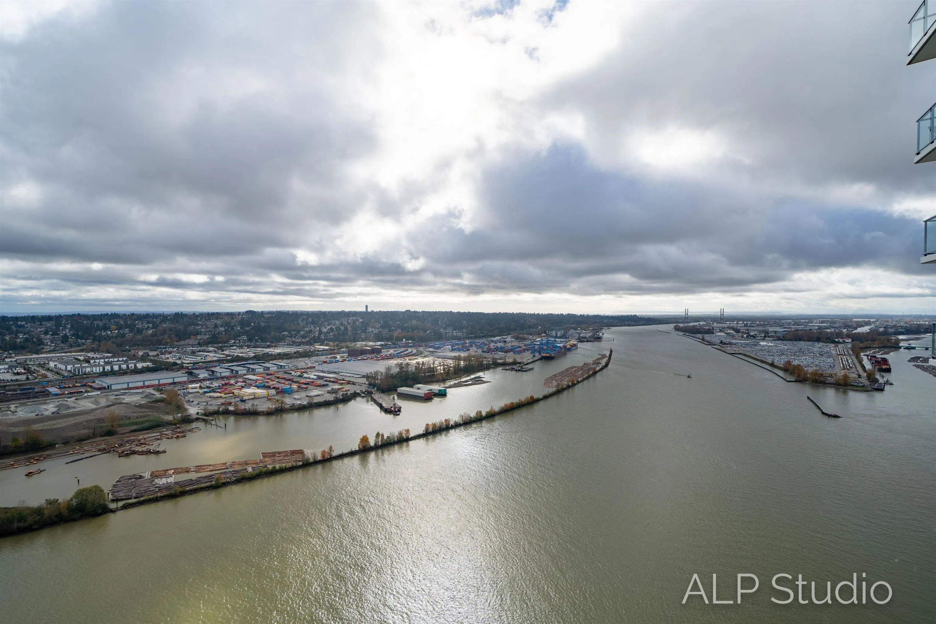 4405 680 Quayside Drive