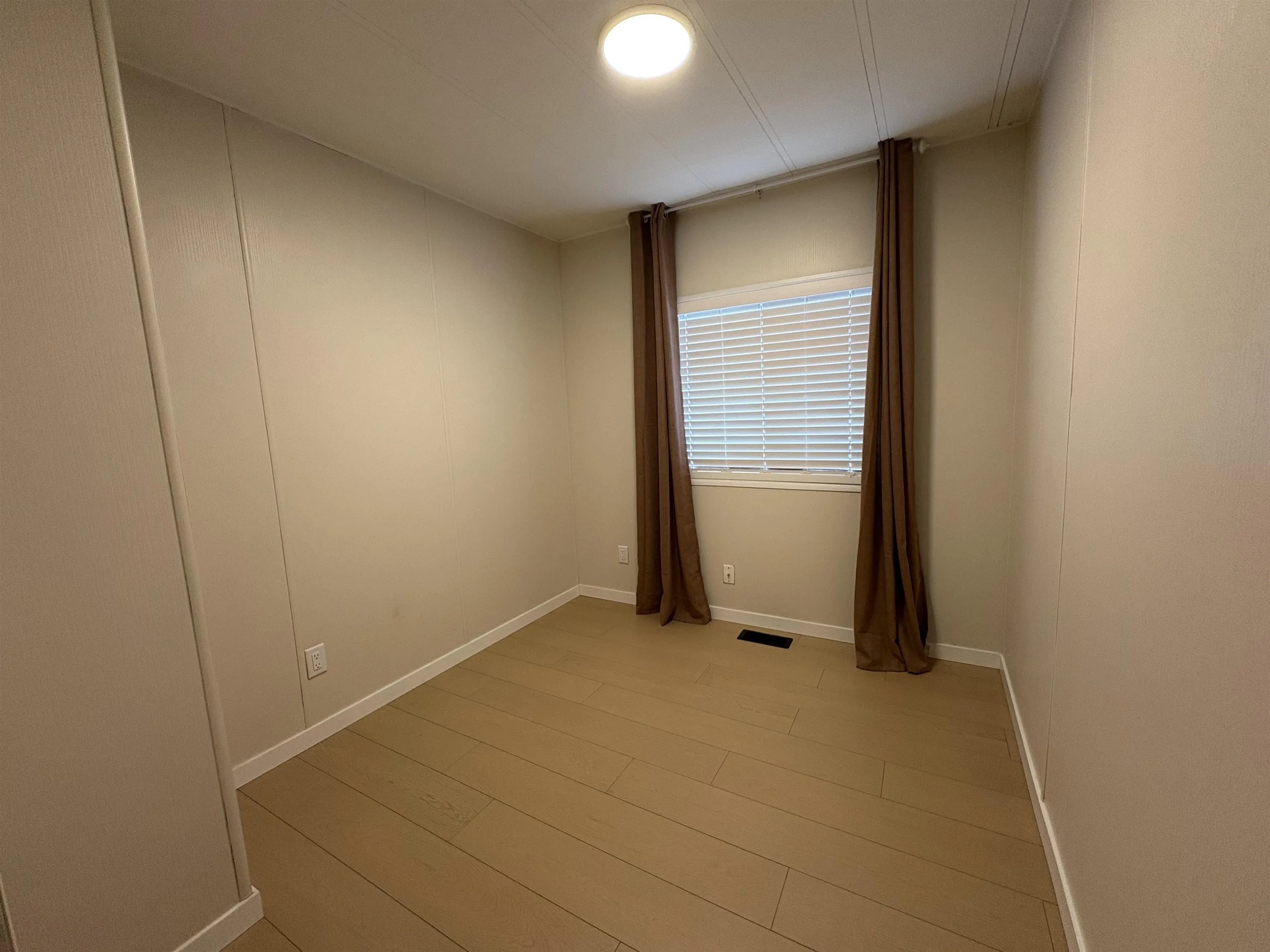 1 43201 Lougheed Highway