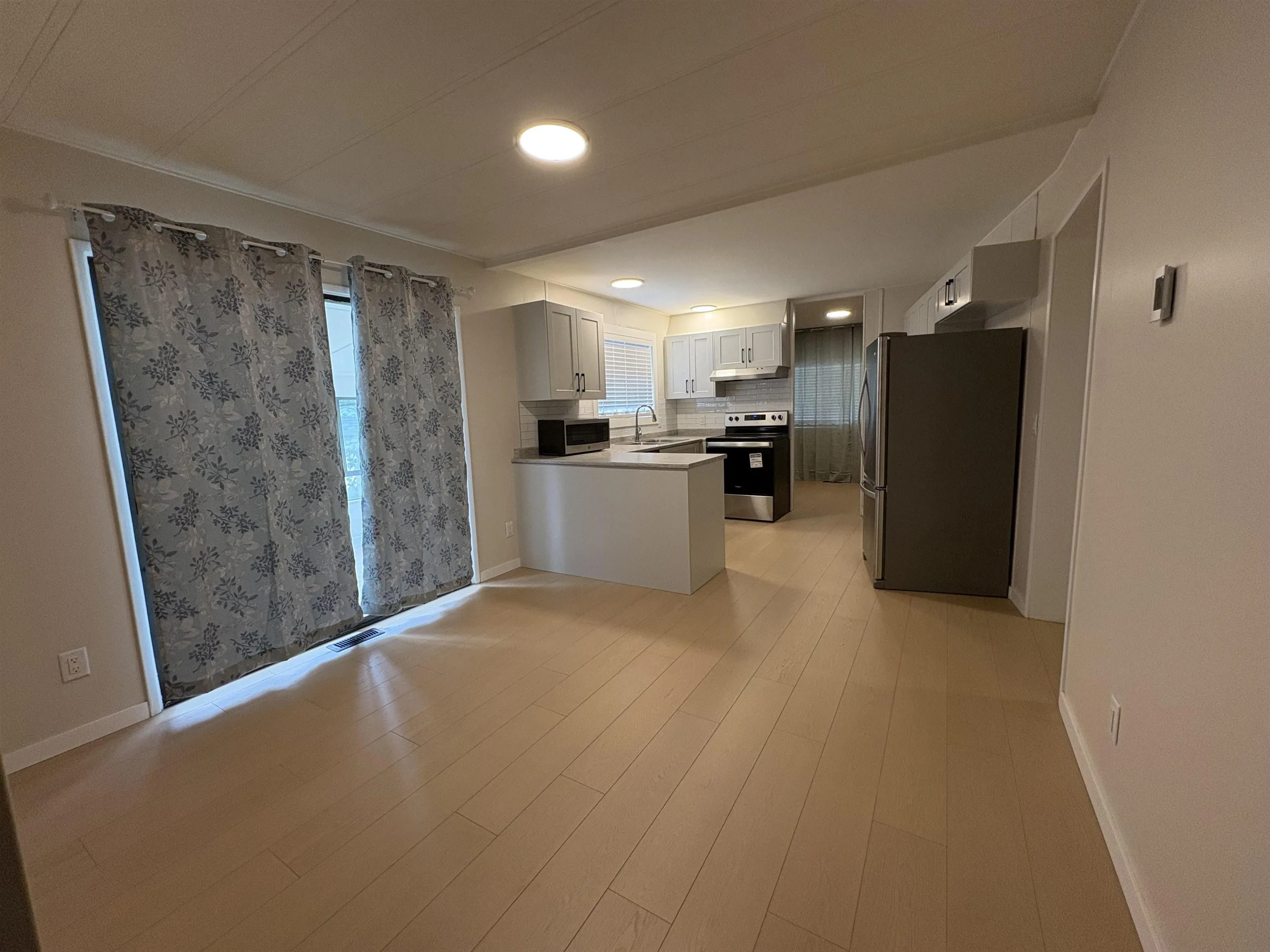1 43201 Lougheed Highway