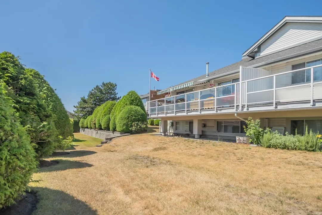 70 31406 Upper Maclure Road