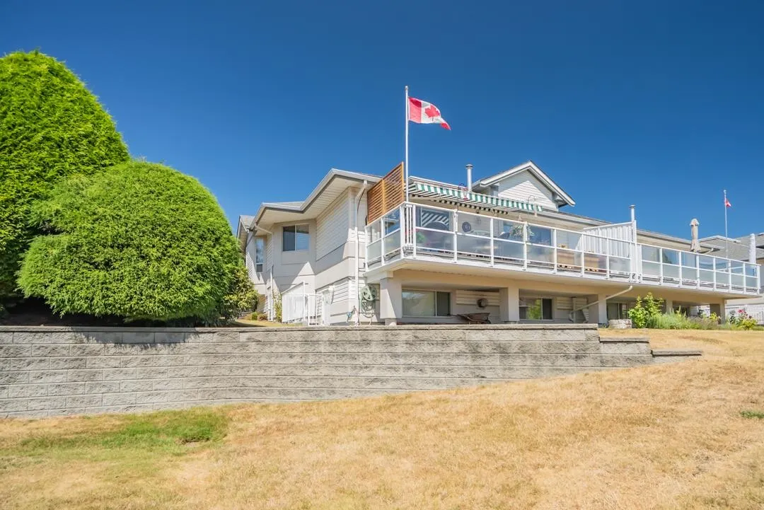 70 31406 Upper Maclure Road