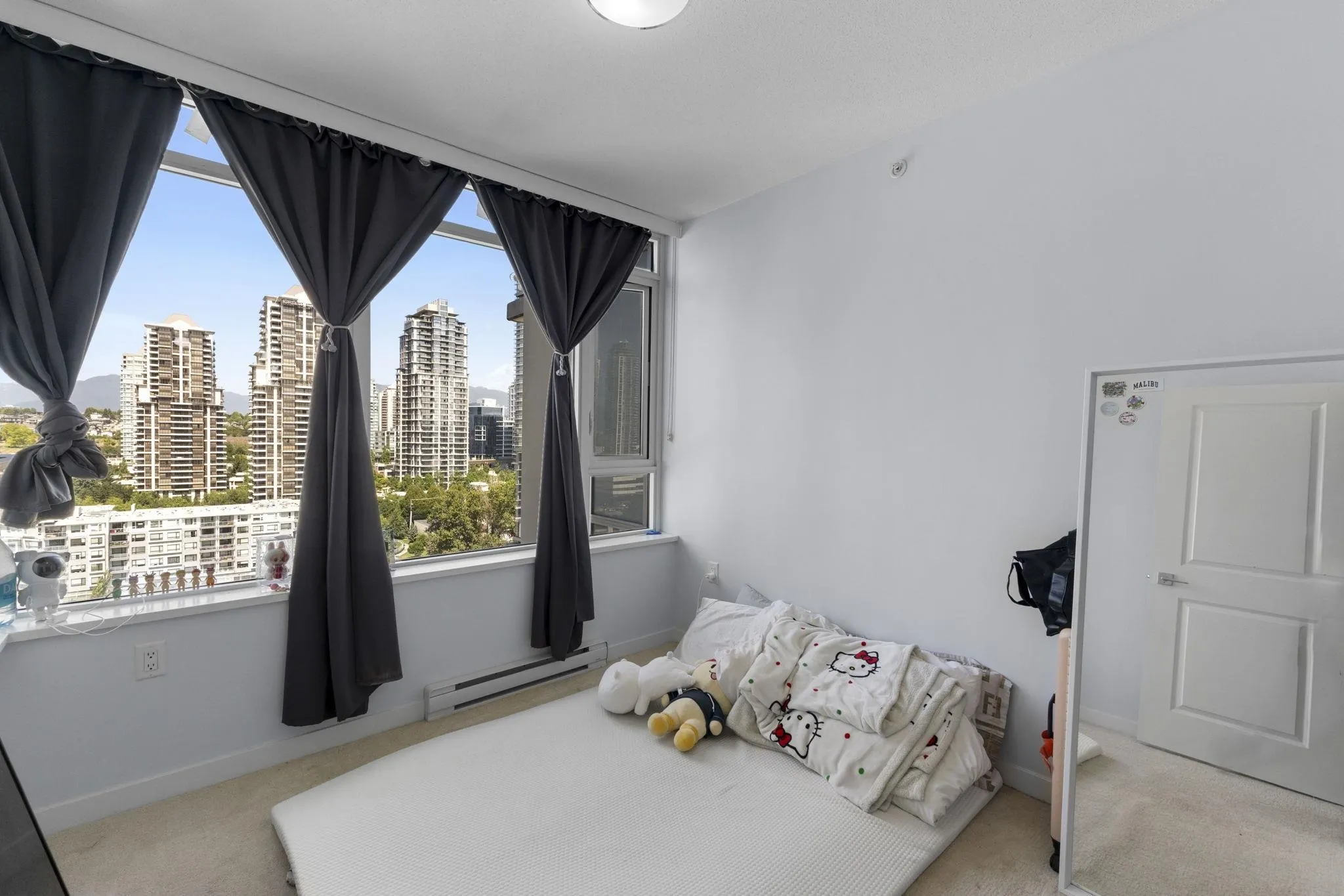 1607 2388 Madison Avenue