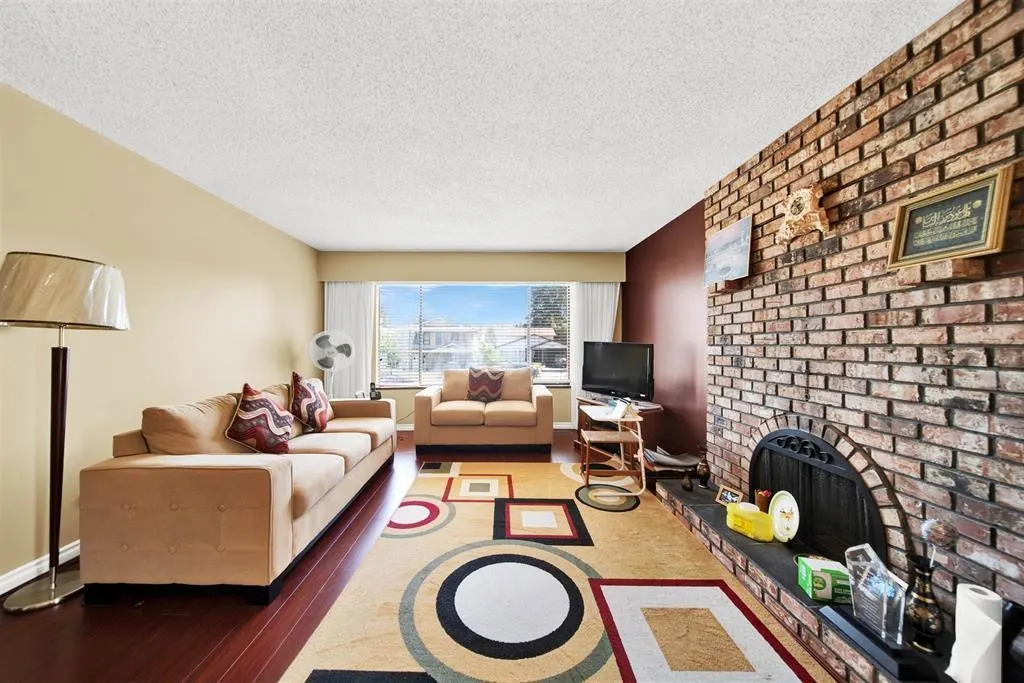 1238 Wise Court