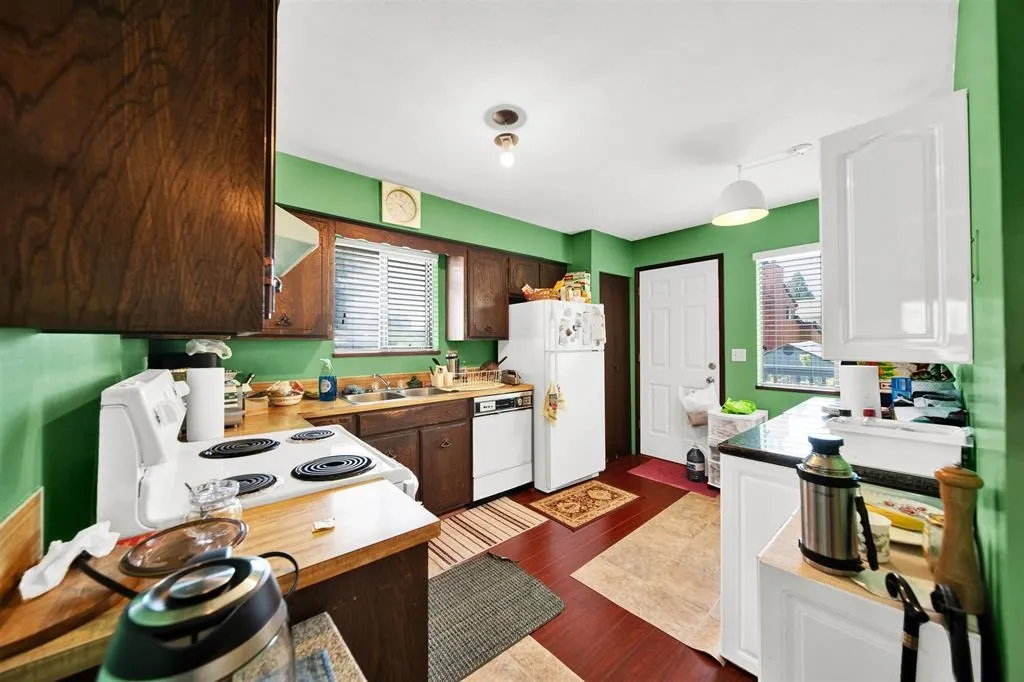 1238 Wise Court