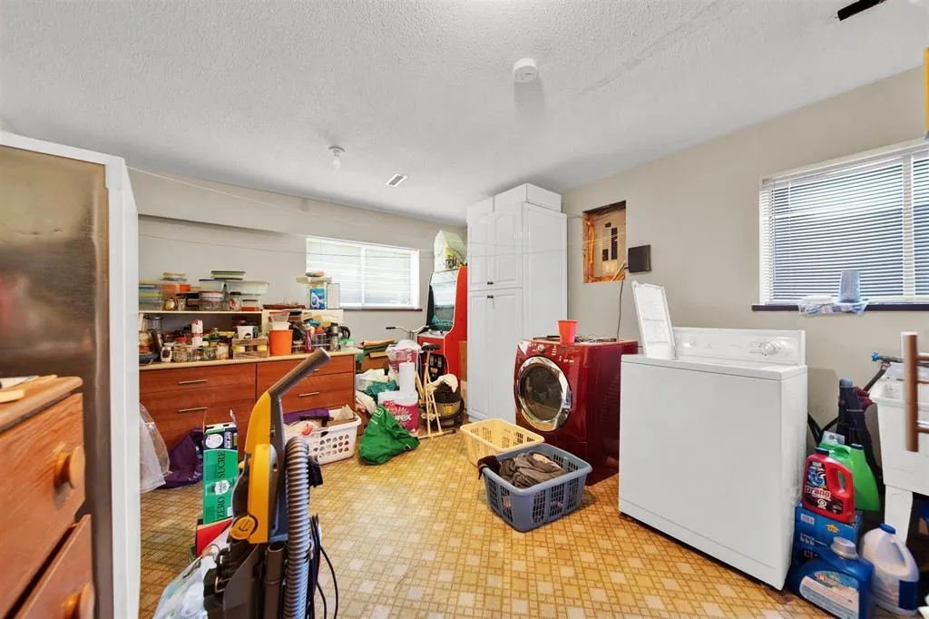 1238 Wise Court