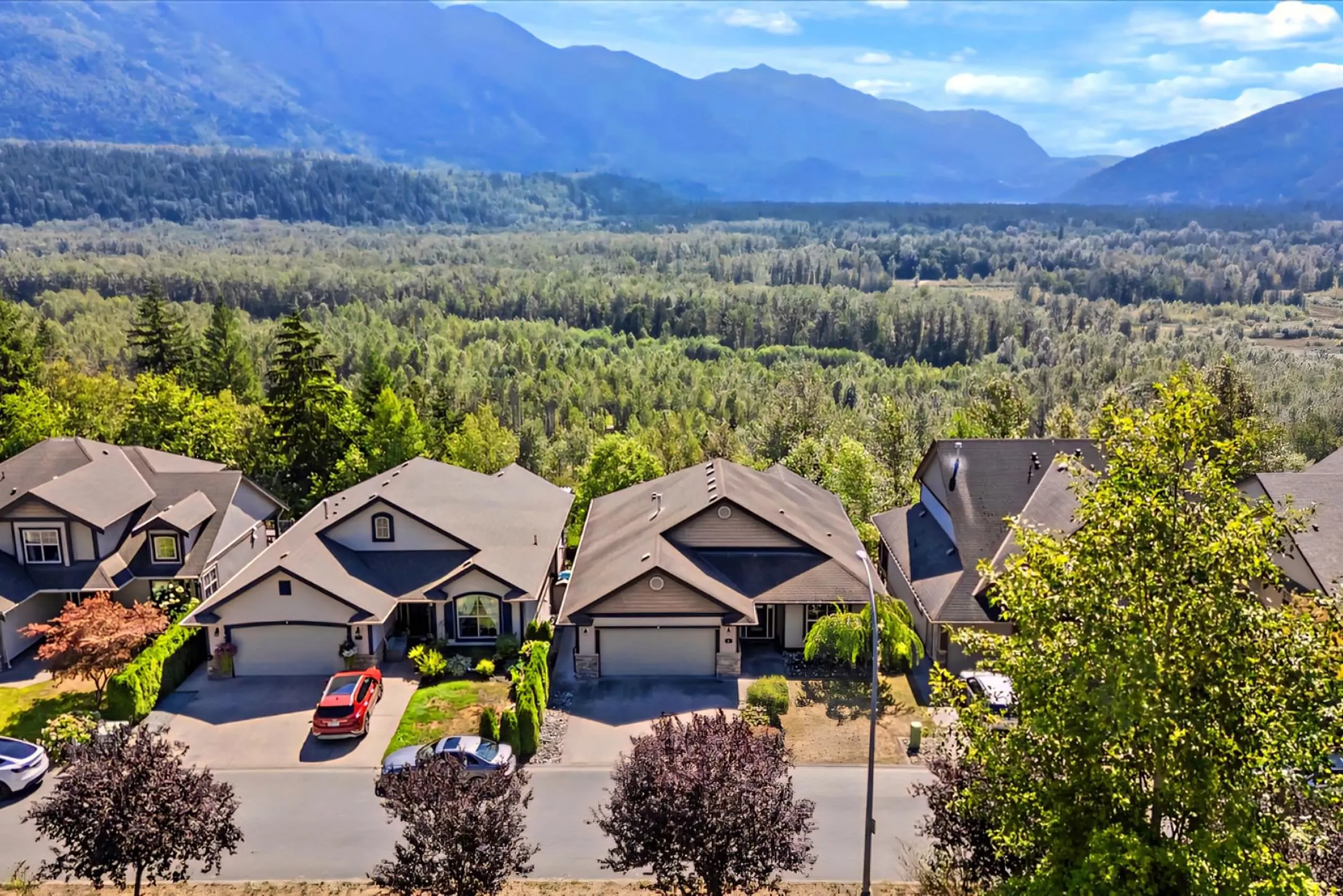 4 46058 Bridle Ridge Crescent