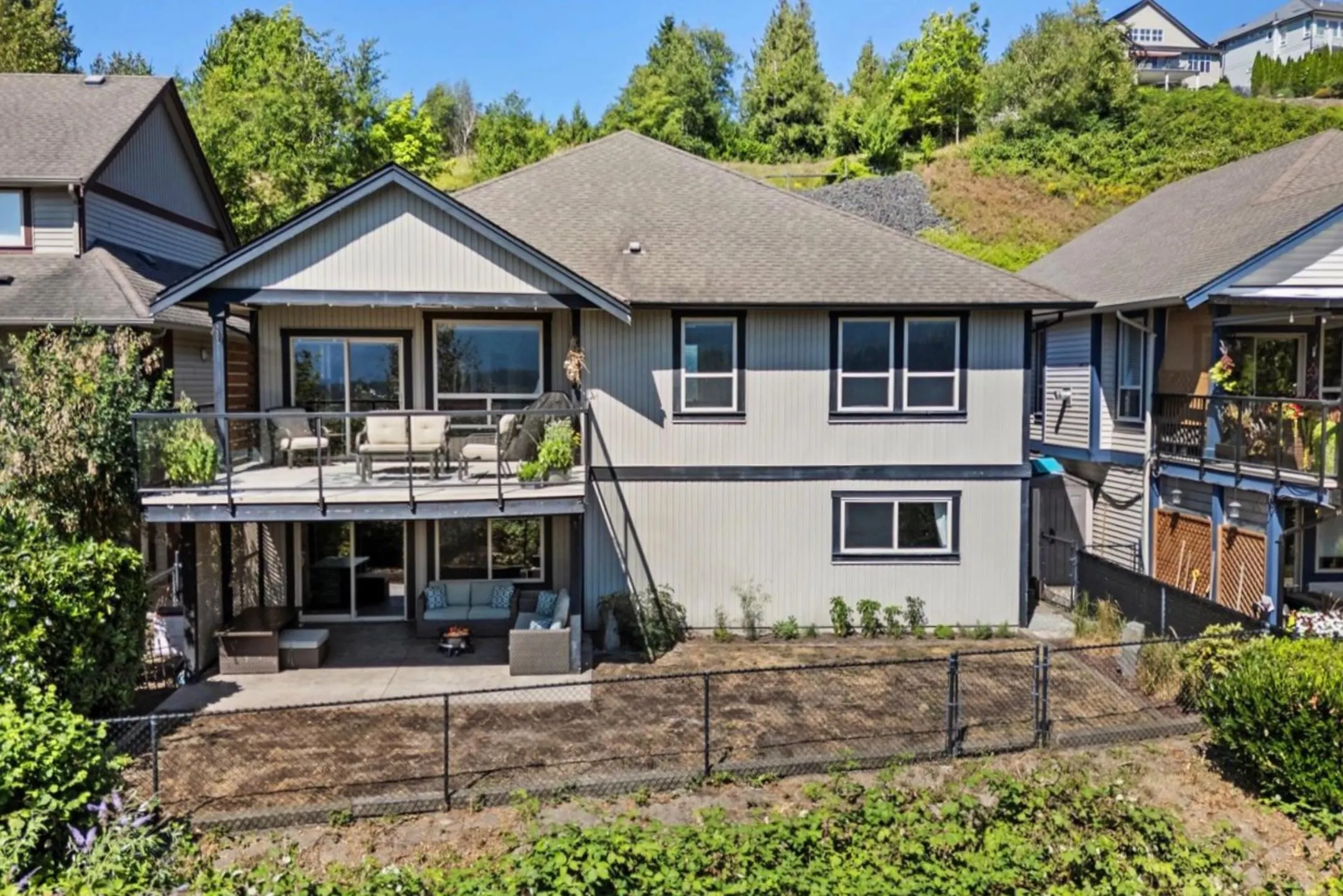 4 46058 Bridle Ridge Crescent