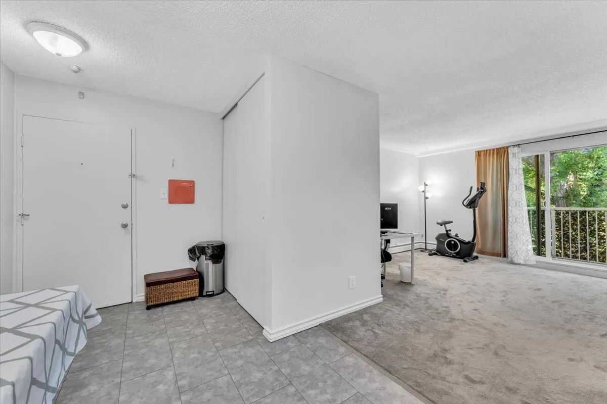 208 7220 Lindsay Road