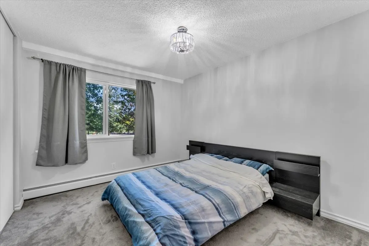208 7220 Lindsay Road