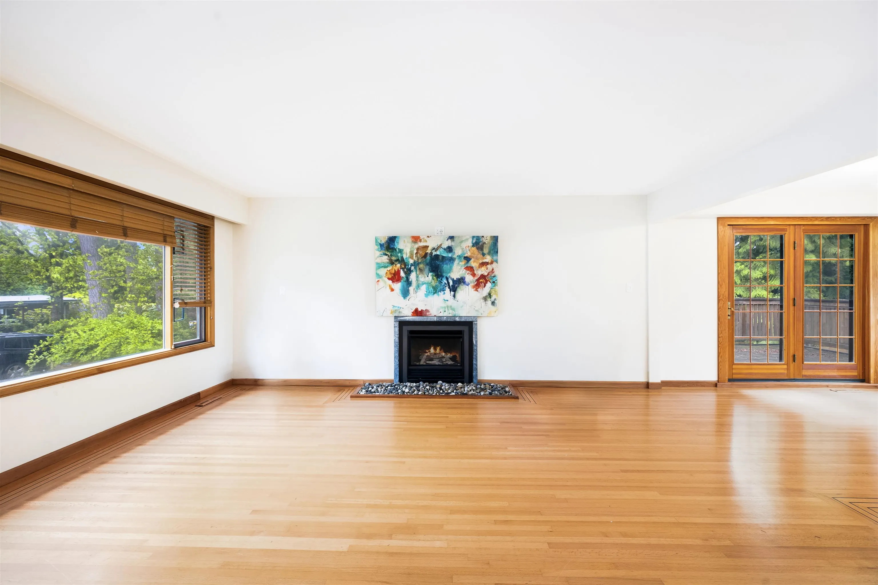 1561 Merlynn Crescent