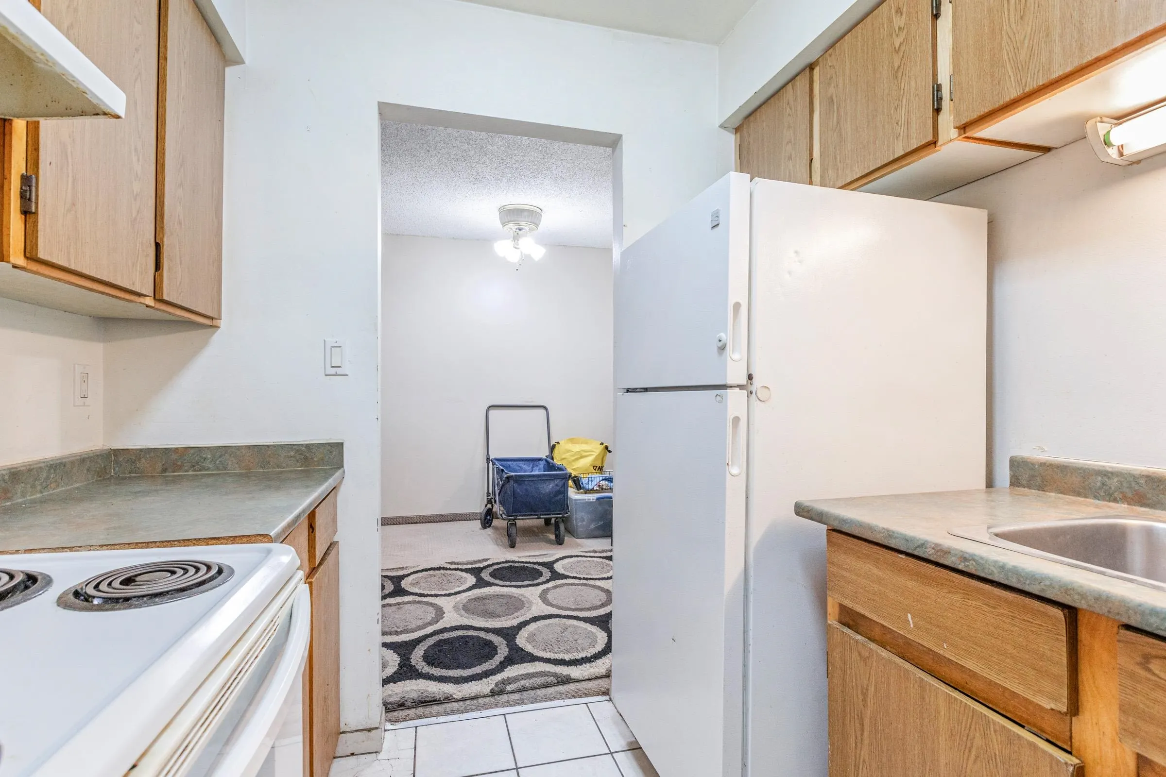 313 5906 176a Street