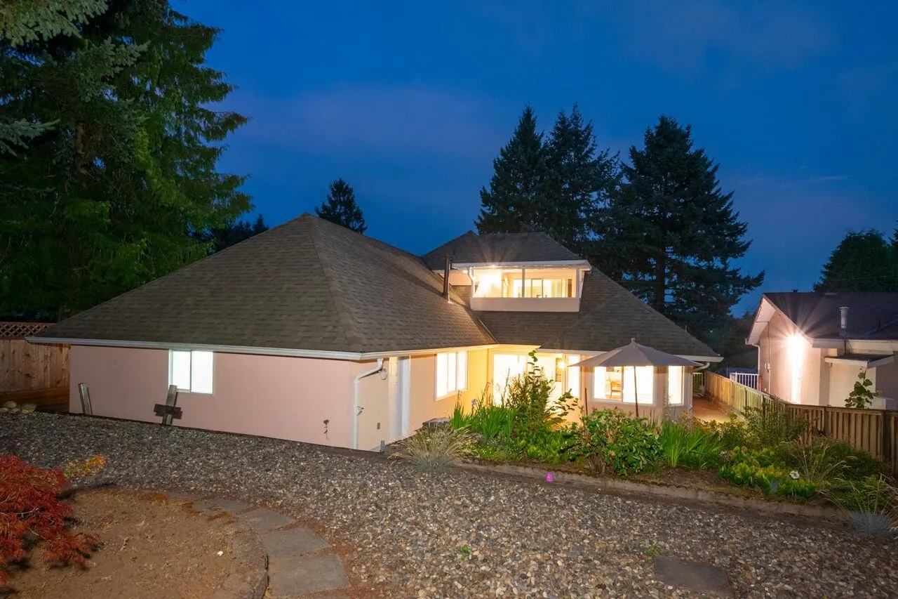 937 Westmount Drive
