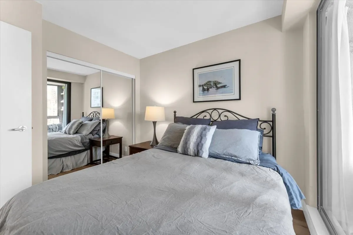 2011 1331 Alberni Street