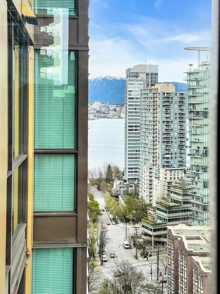 2011 1331 Alberni Street