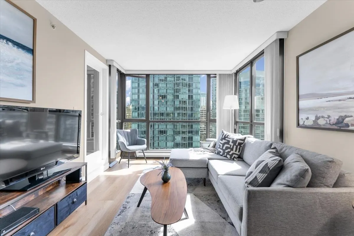 2011 1331 Alberni Street