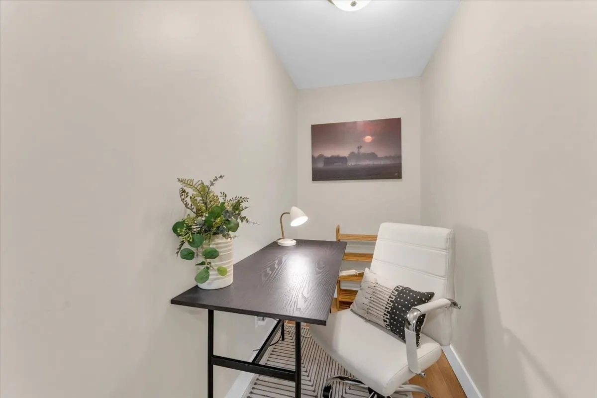 2011 1331 Alberni Street