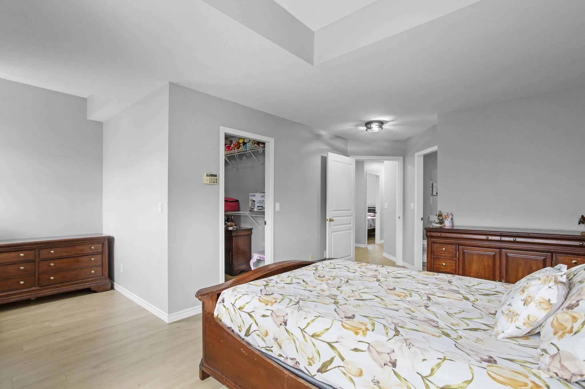 32 2525 Yale Court