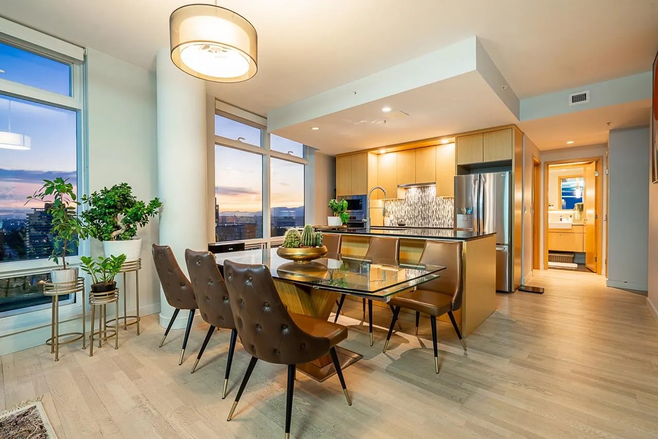 2706 13495 Central Avenue