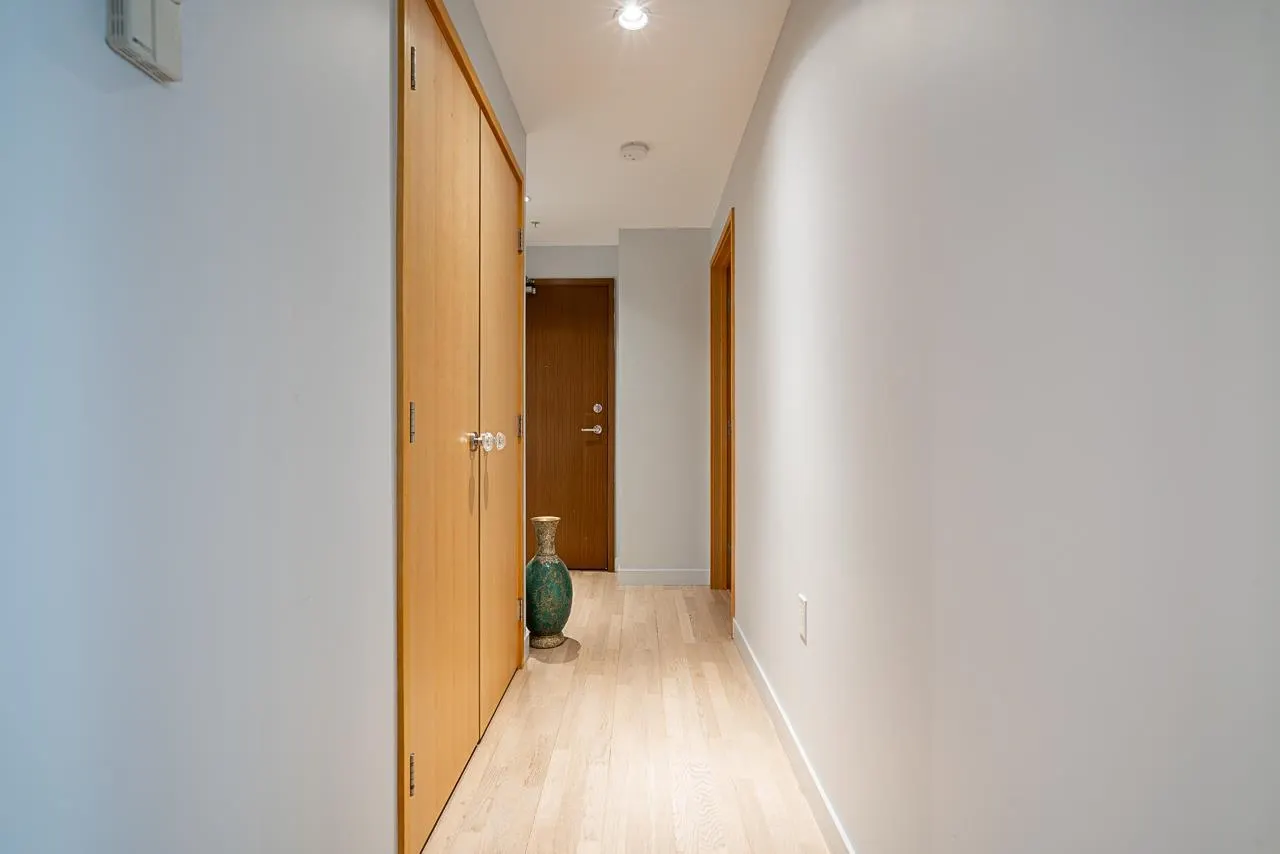 2706 13495 Central Avenue