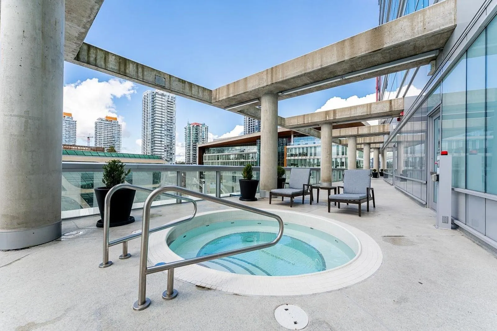 2706 13495 Central Avenue