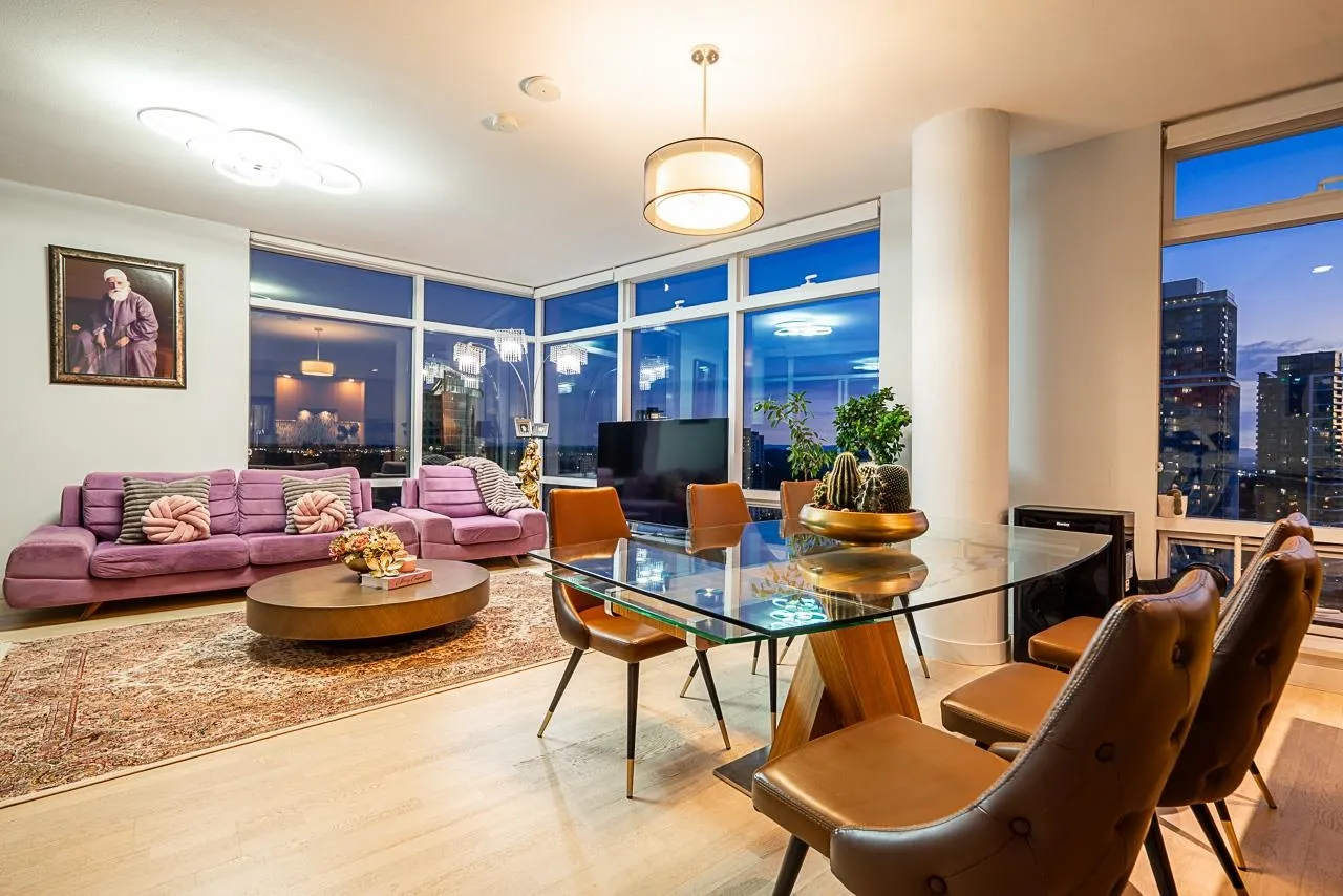 2706 13495 Central Avenue