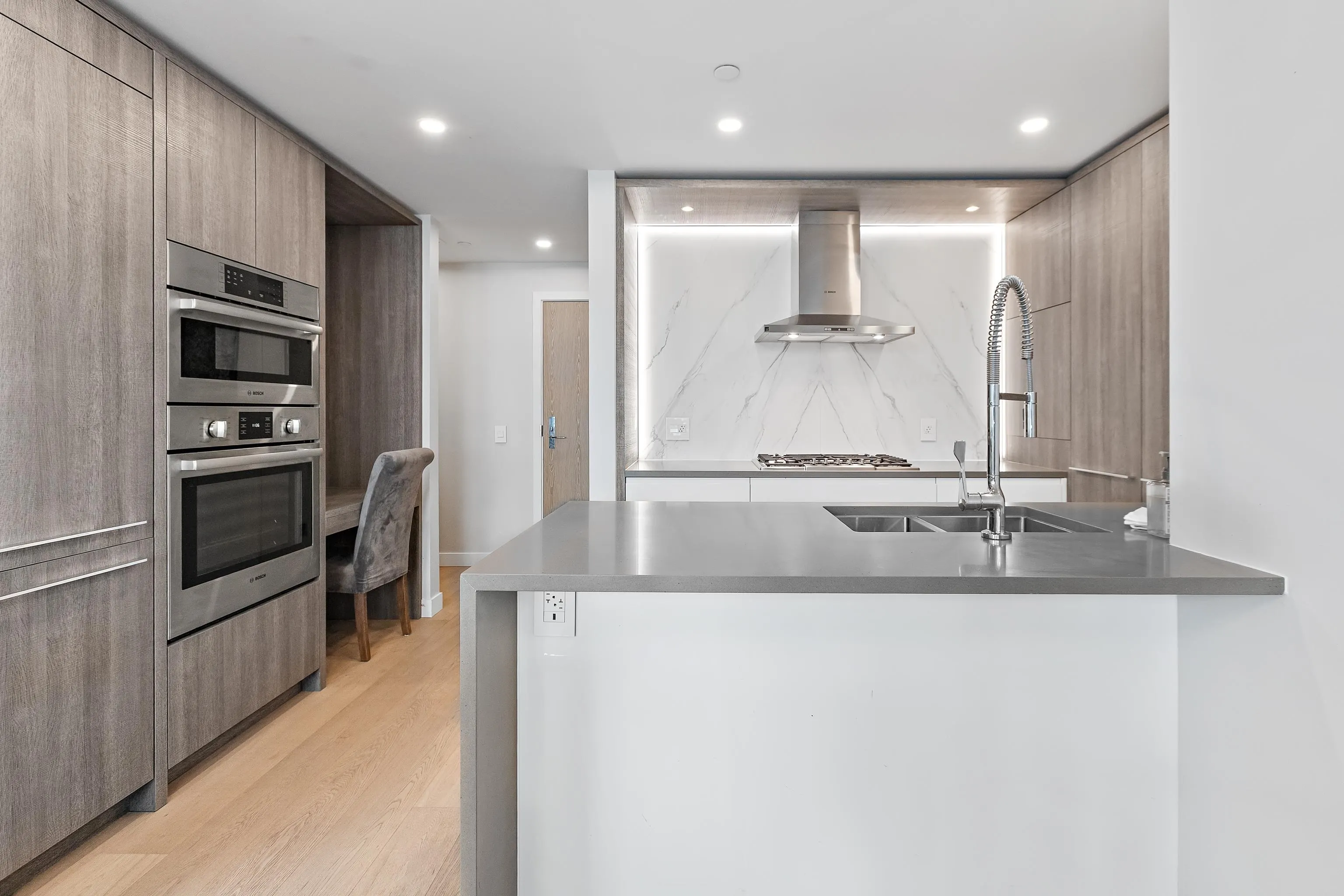 601 1441 Johnston Road