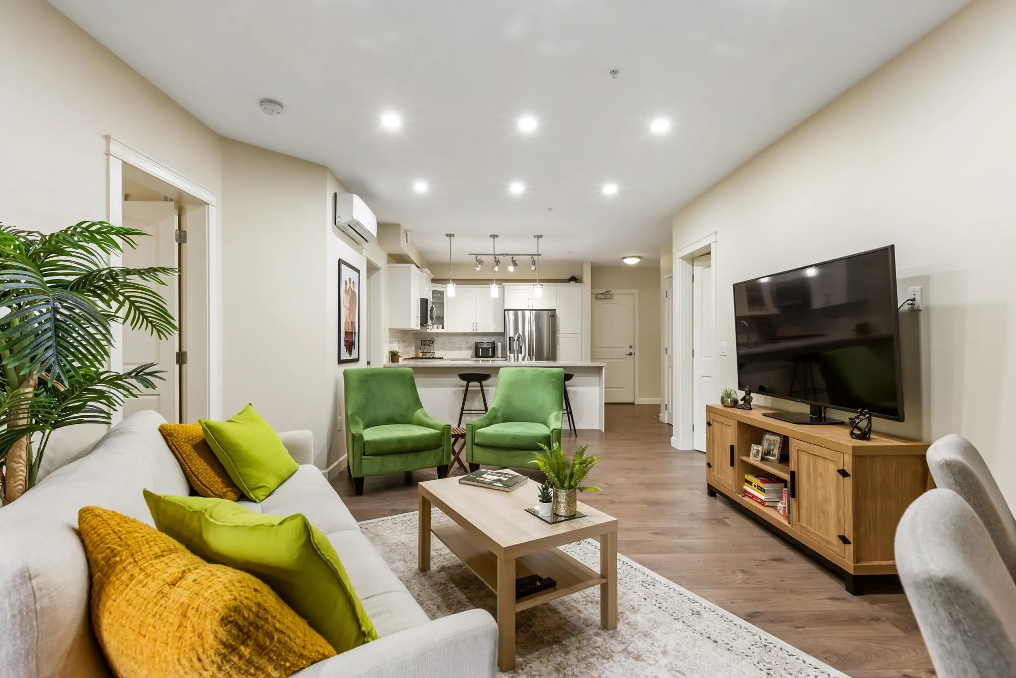 307 14588 Mcdougall Drive