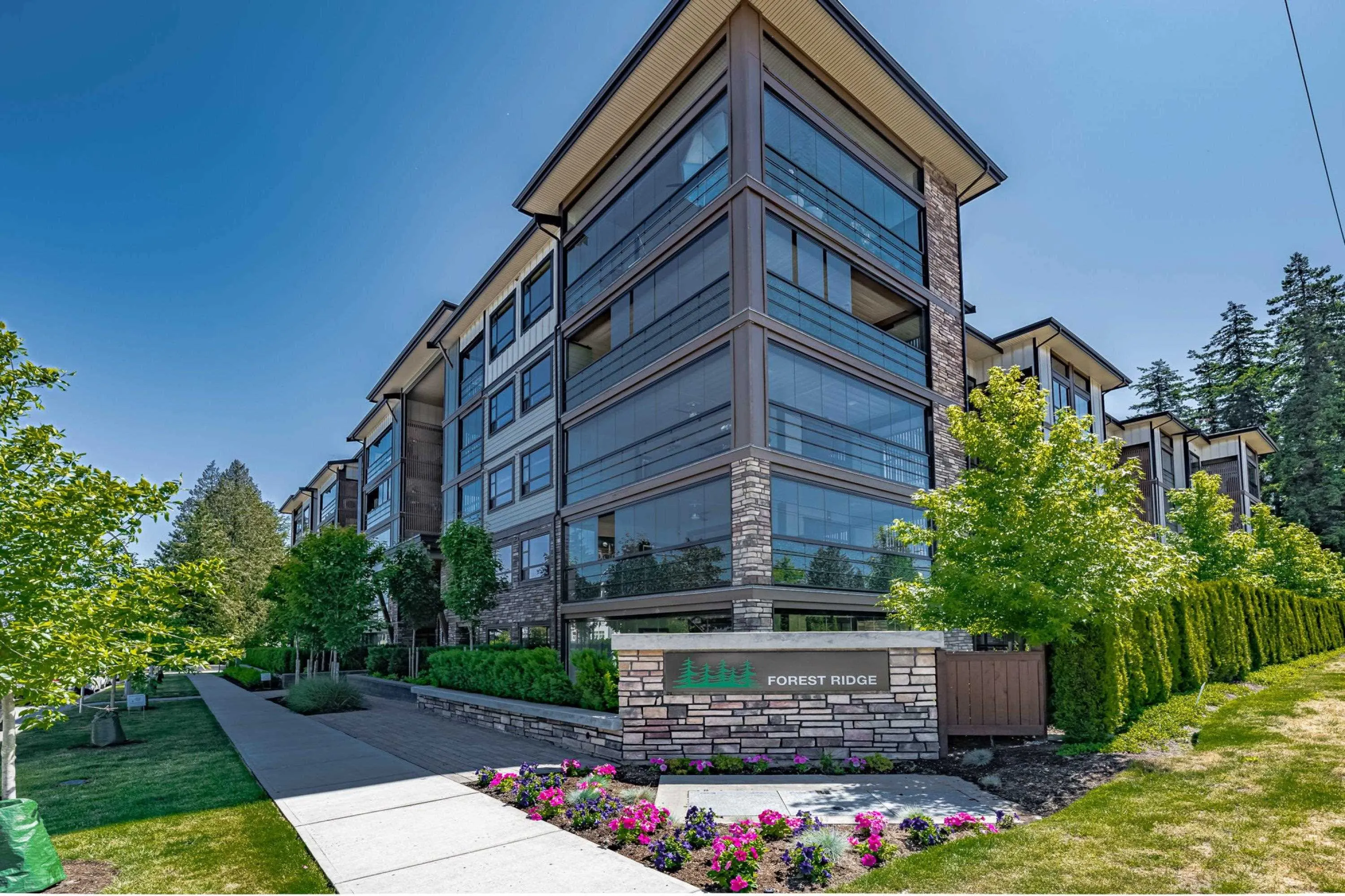 307 14588 Mcdougall Drive