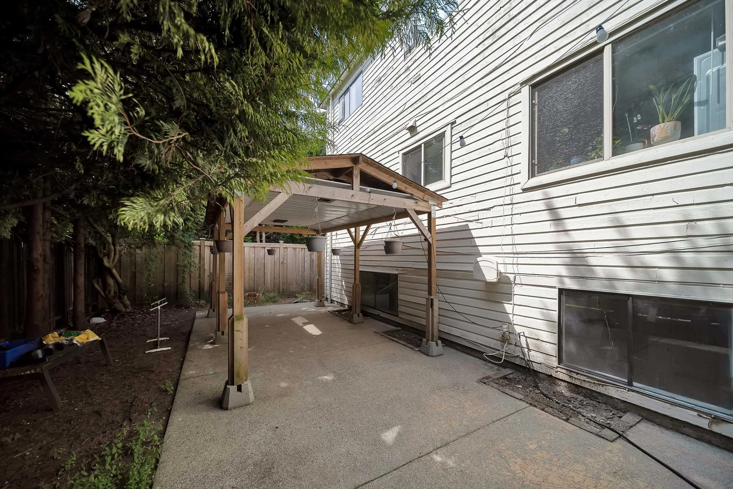 11196 Monroe Drive