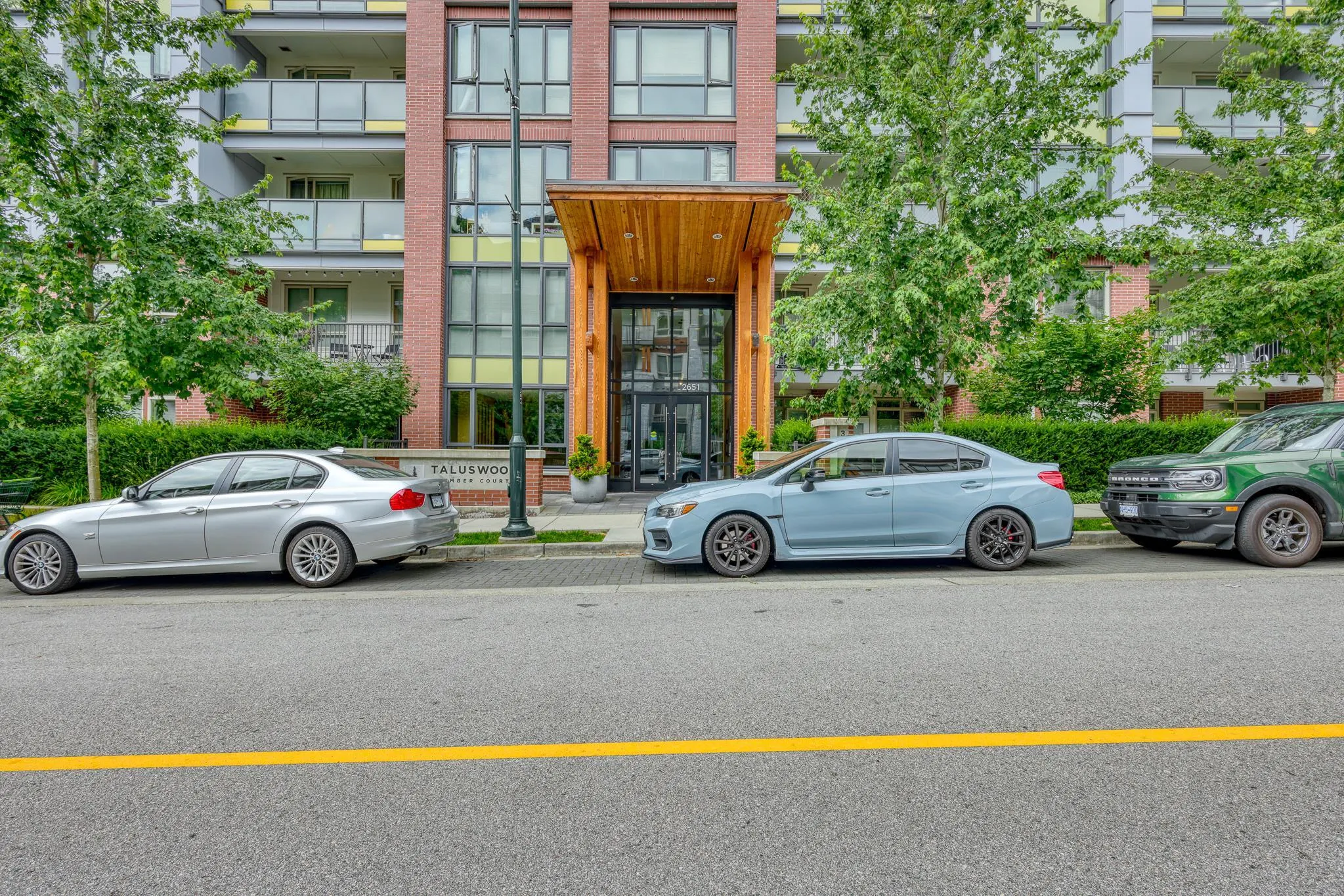205 2651 Library Lane