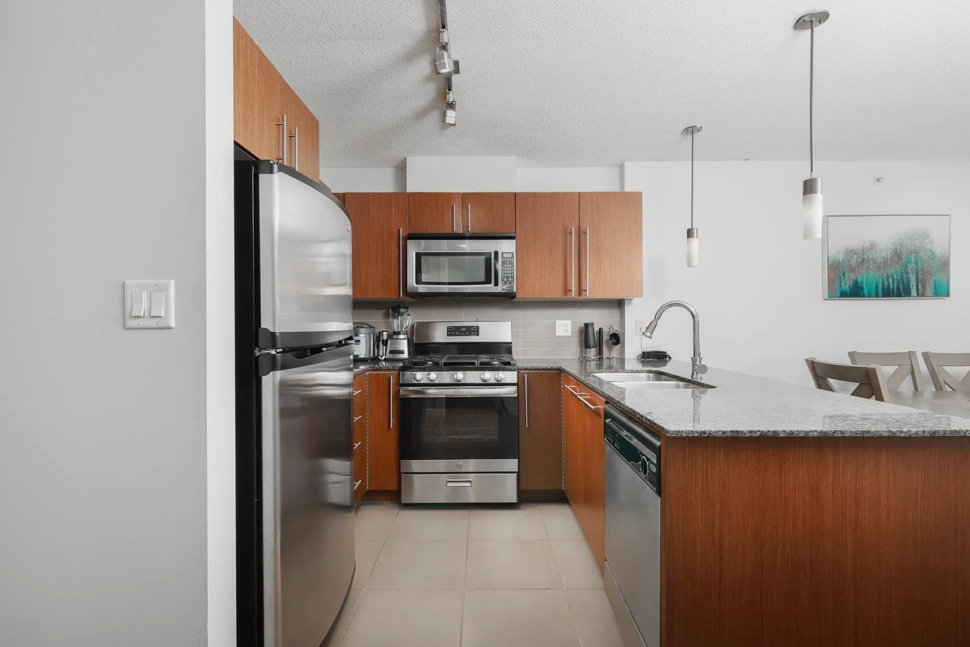 2305 4888 Brentwood Drive