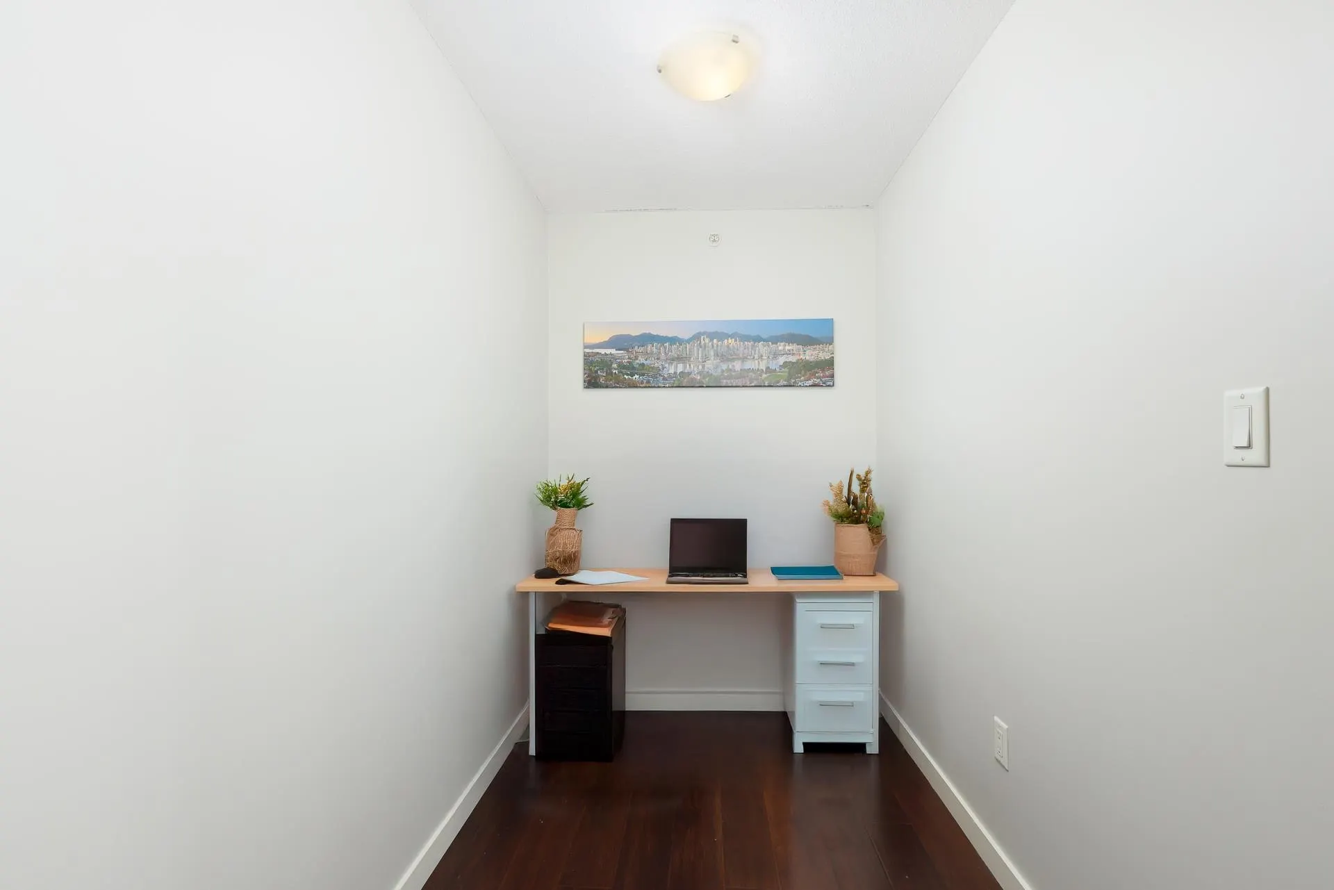 2305 4888 Brentwood Drive
