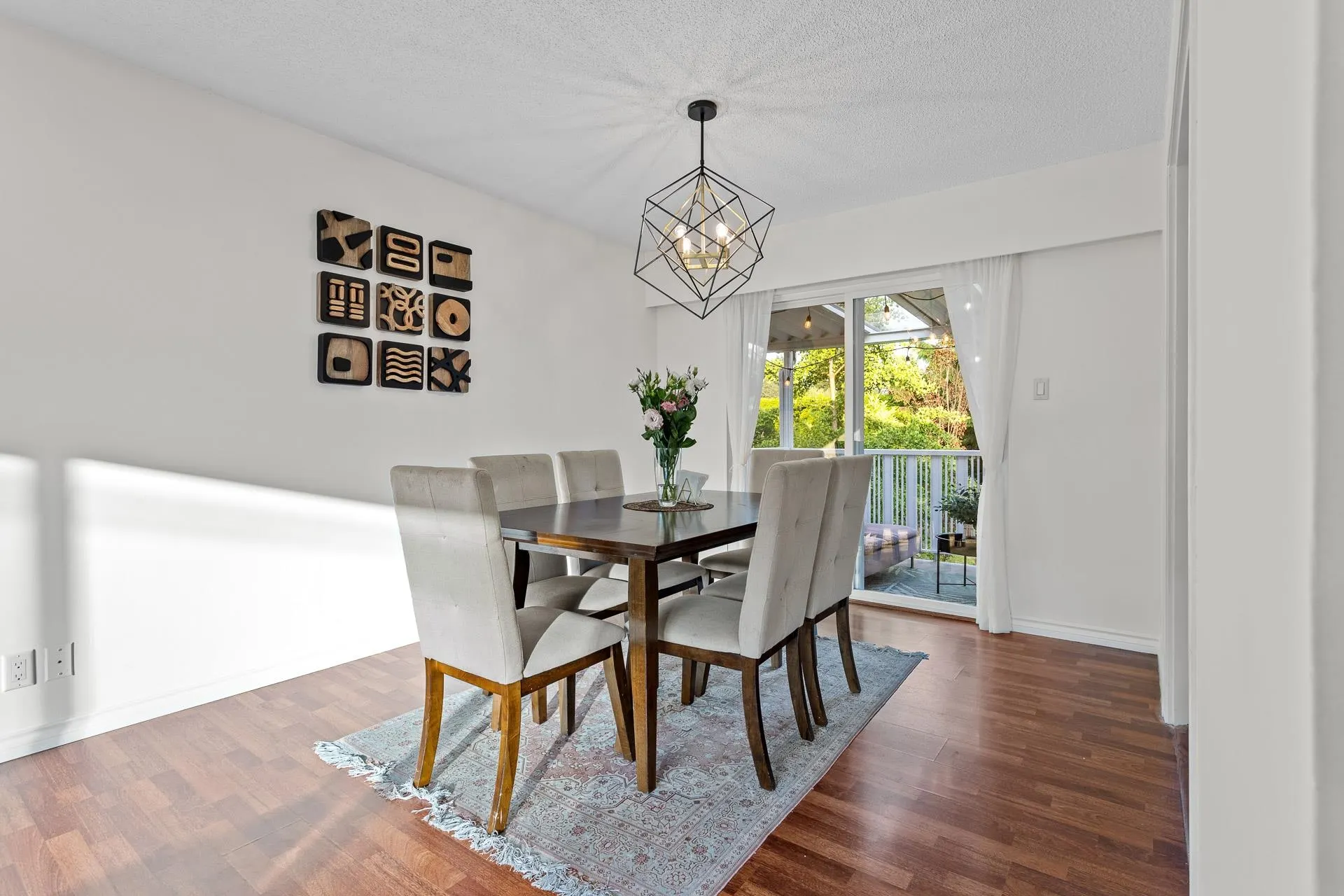 1549 Lynn Valley Road