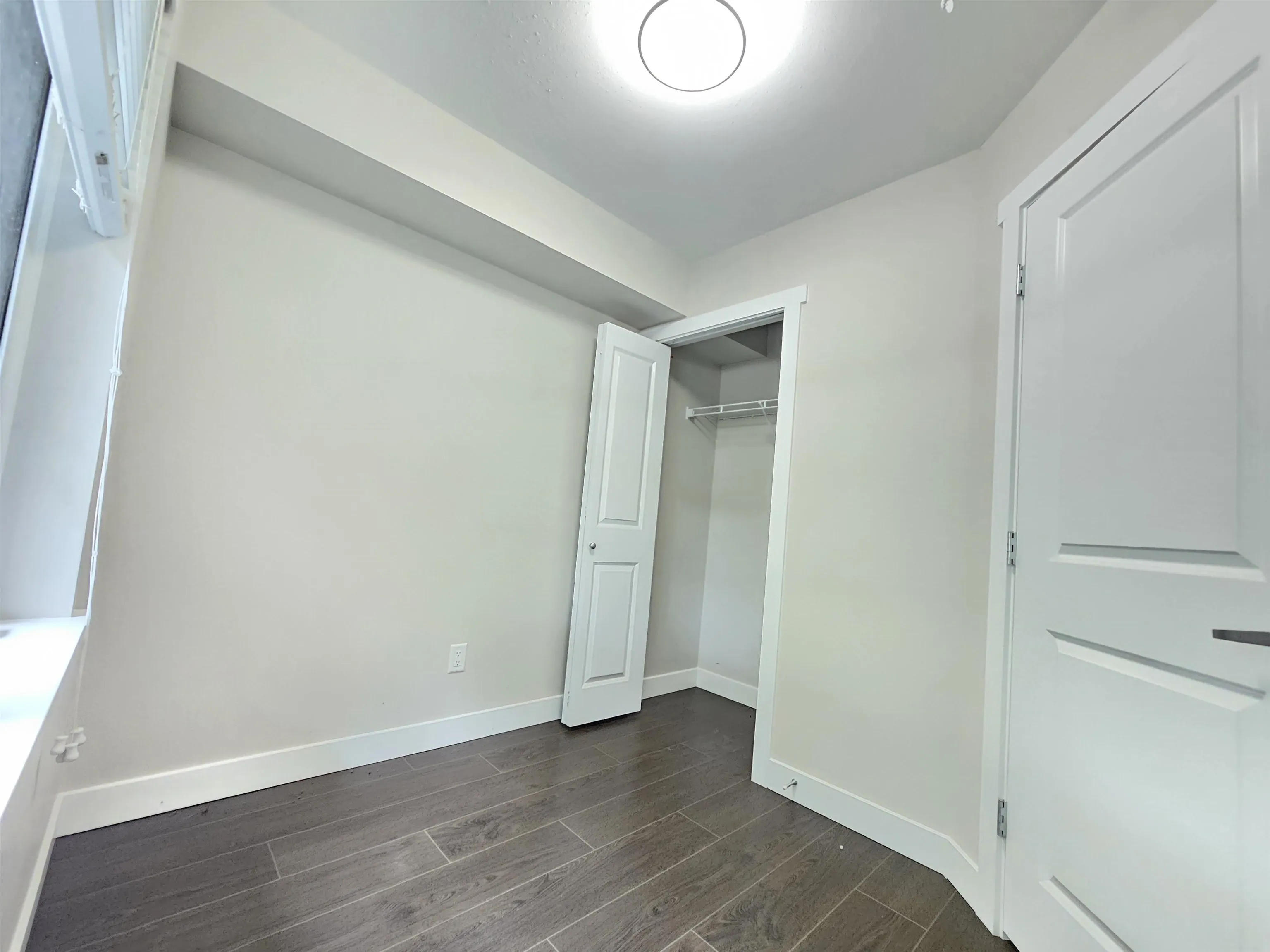 122 5888 144 Street