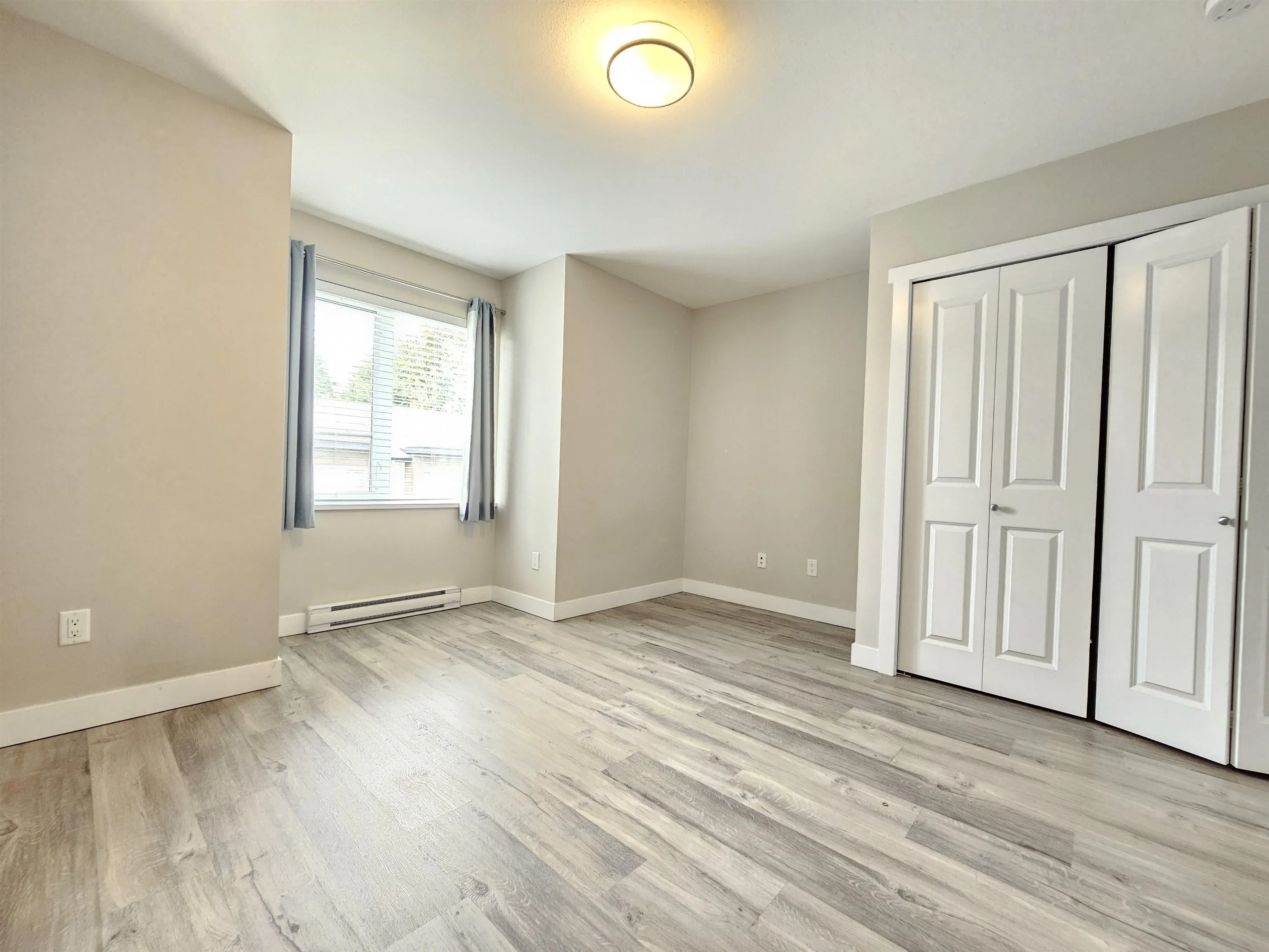 122 5888 144 Street