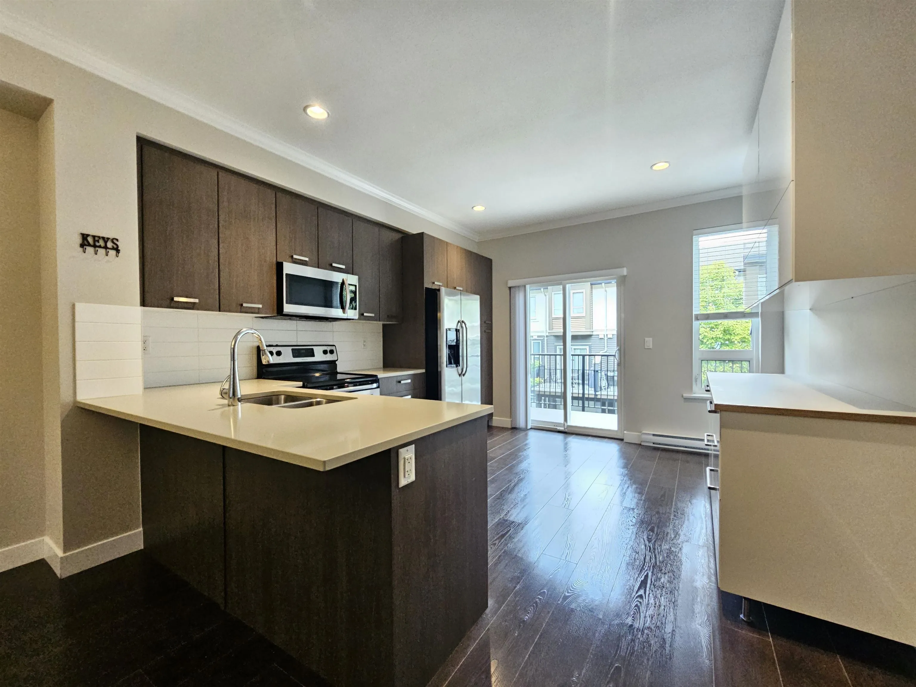 122 5888 144 Street
