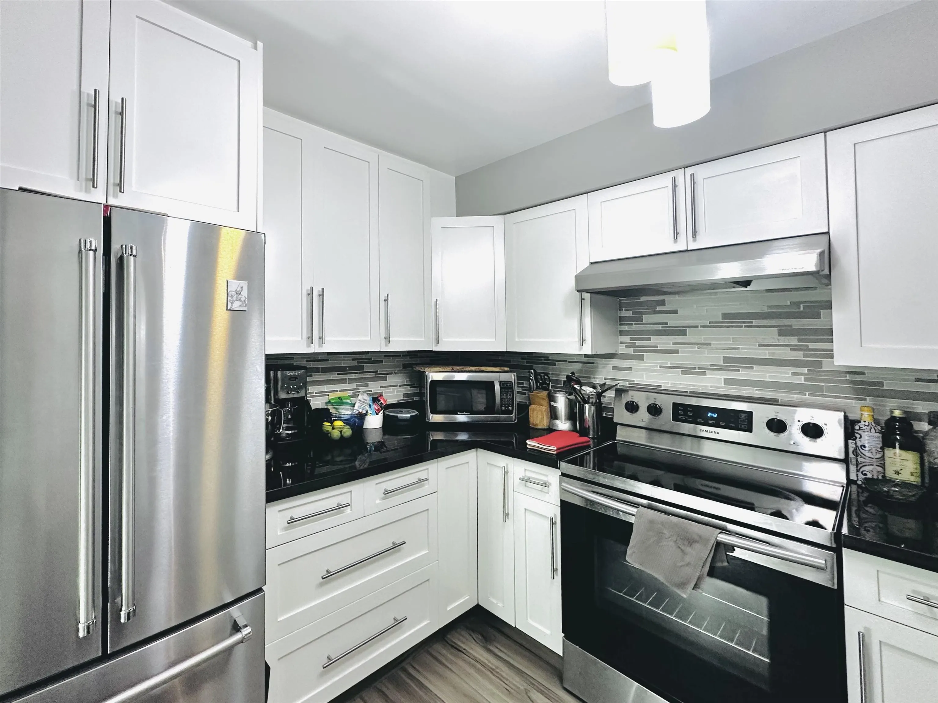 203 650 Moberly Road