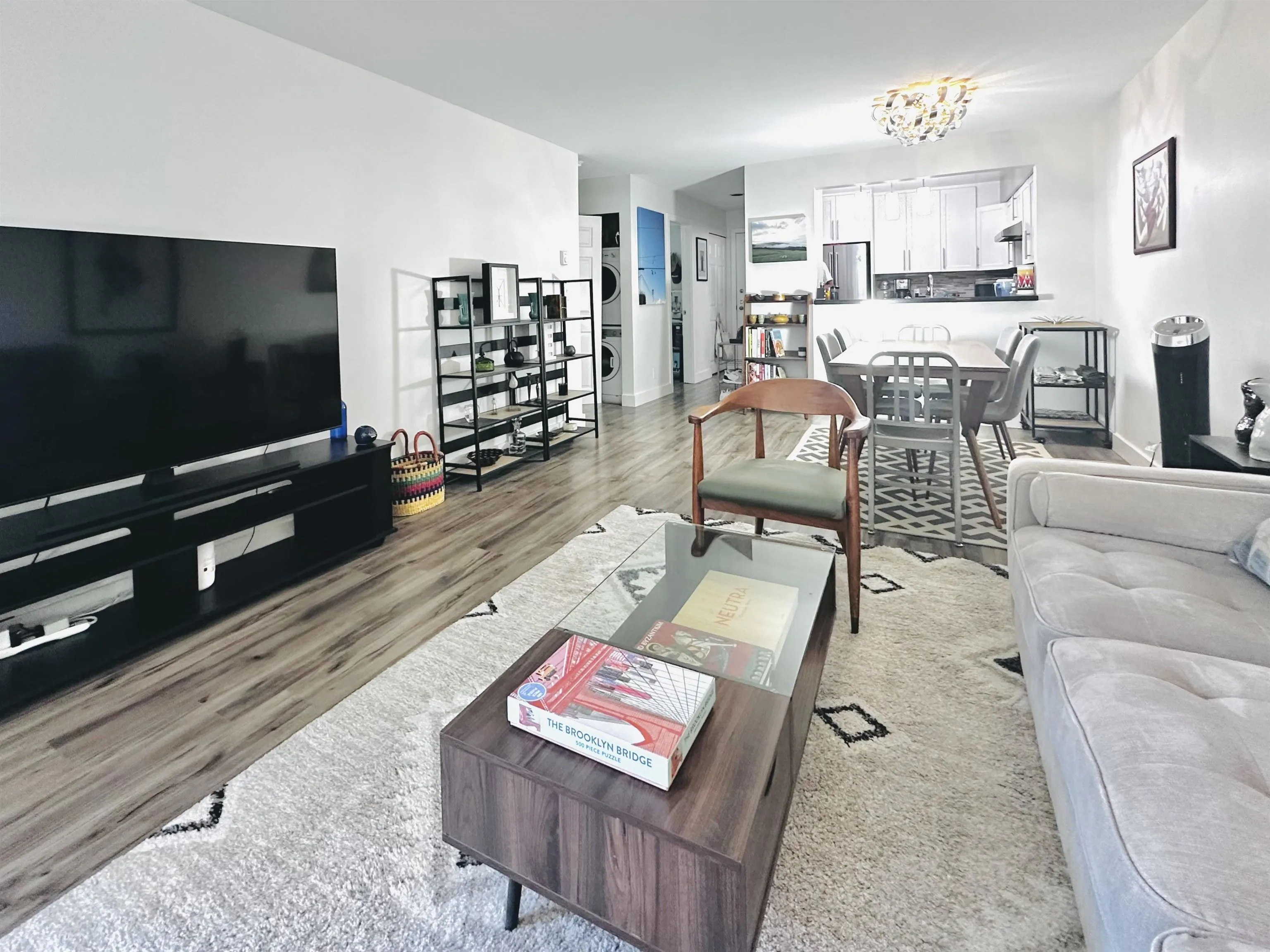 203 650 Moberly Road