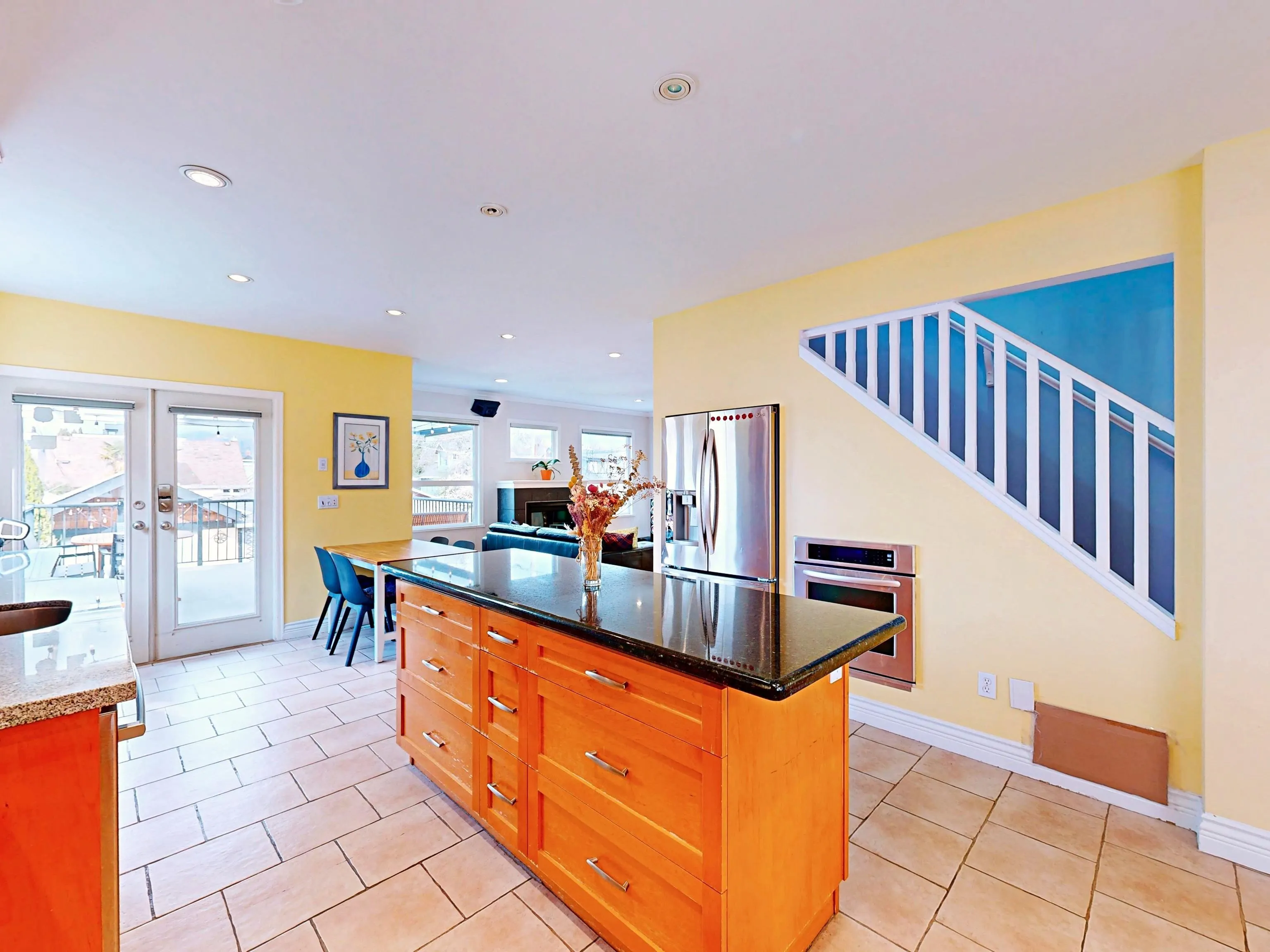 163 W 26th Avenue