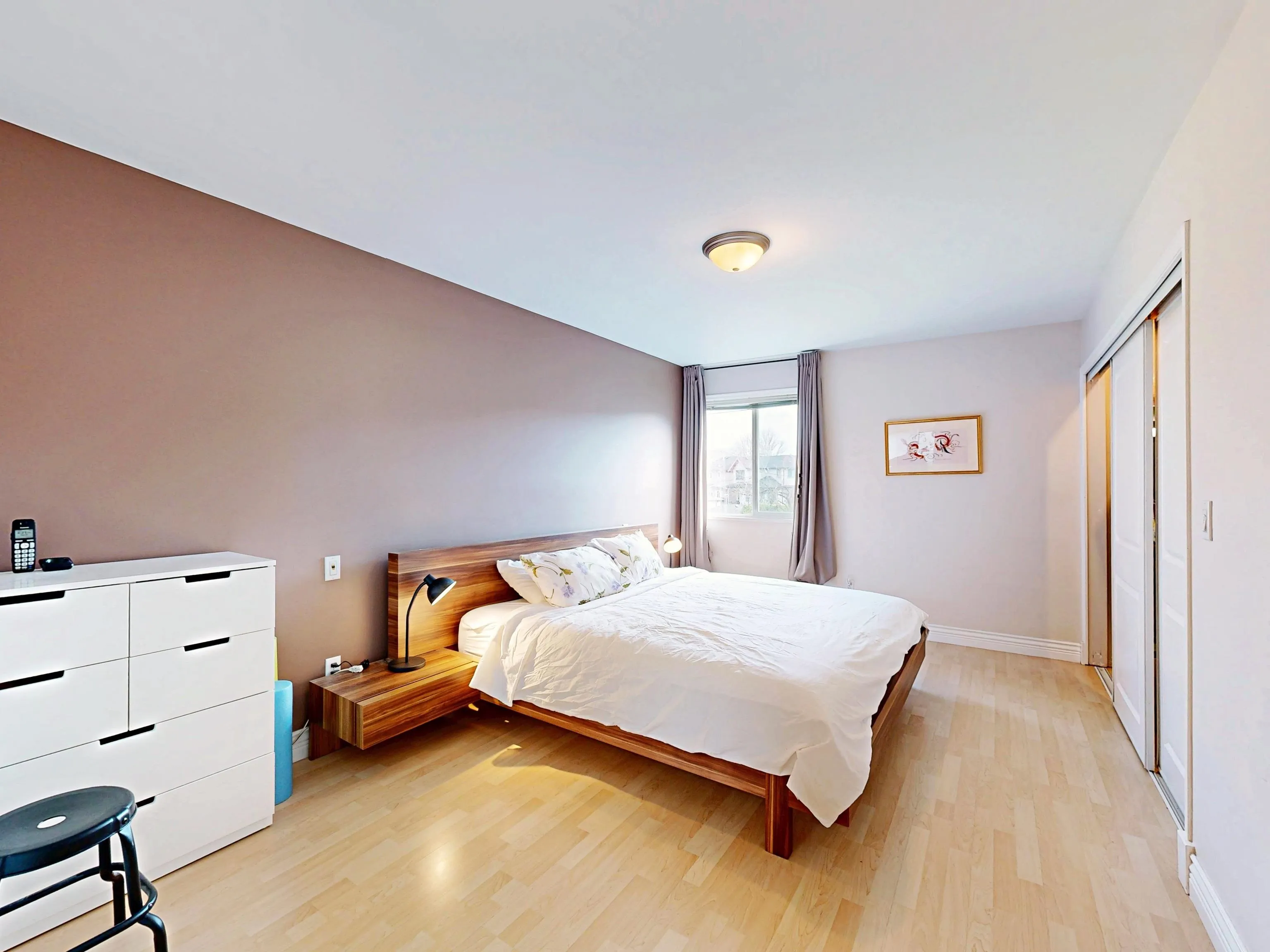 163 W 26th Avenue