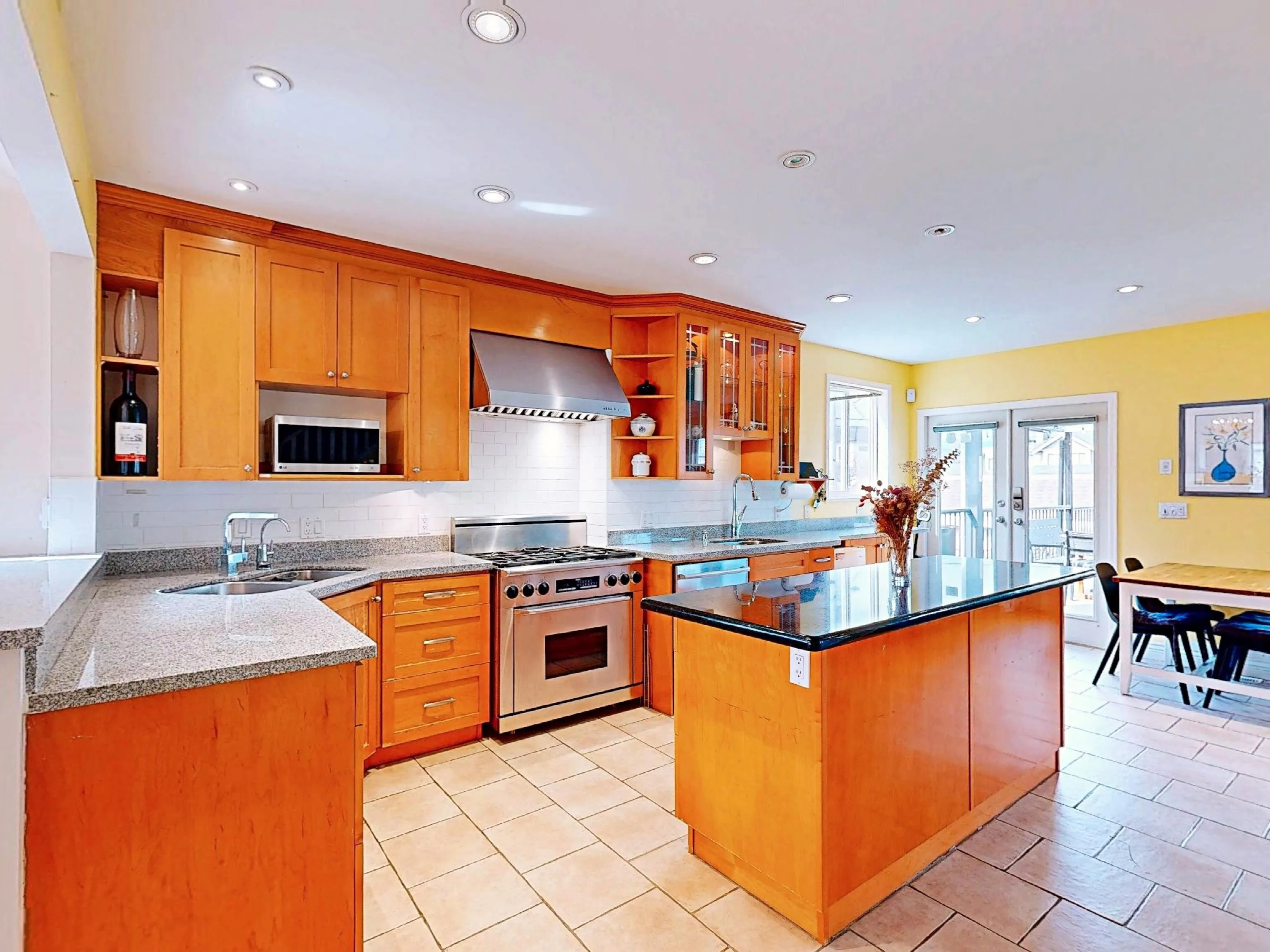 163 W 26th Avenue