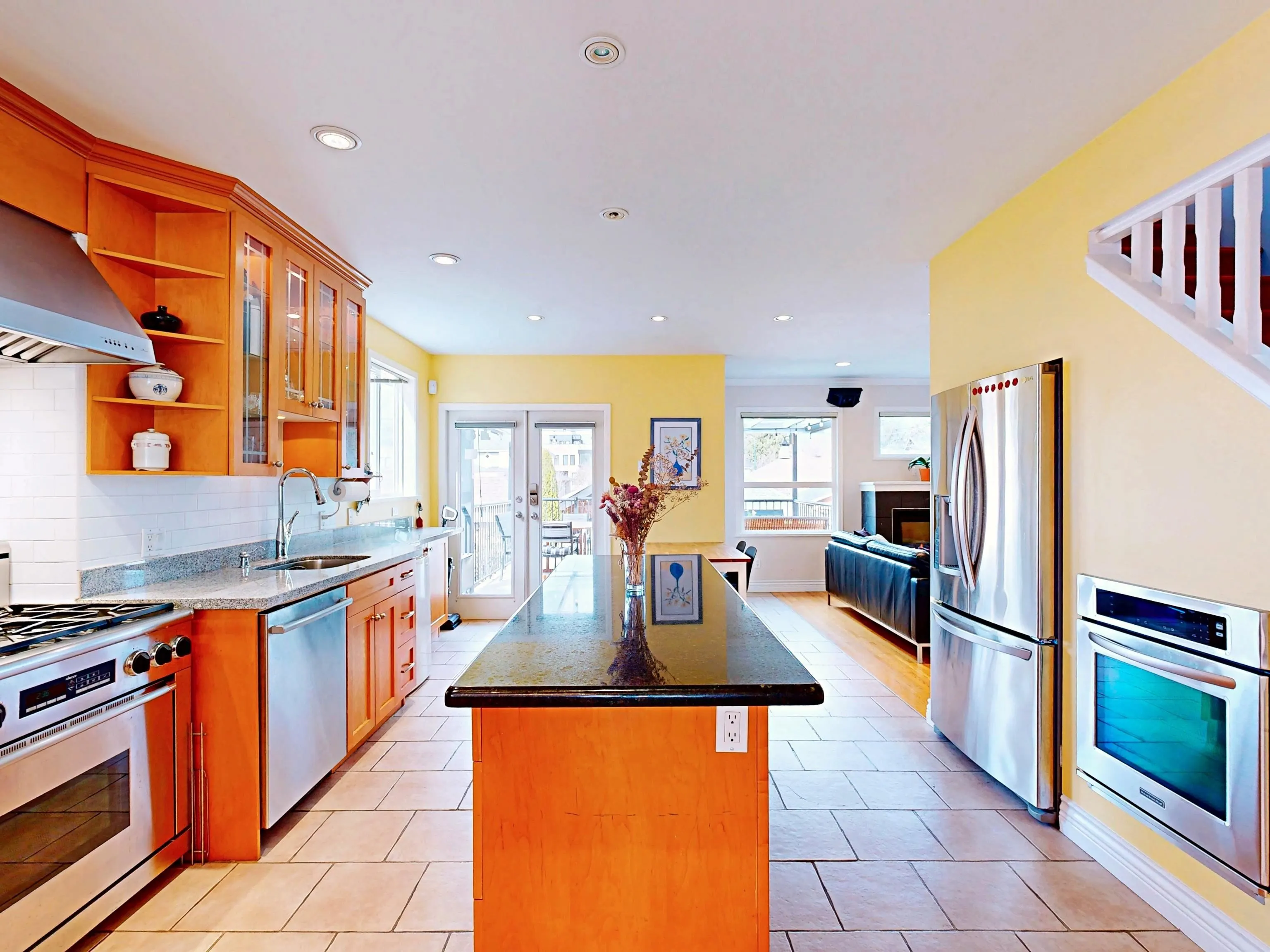 163 W 26th Avenue