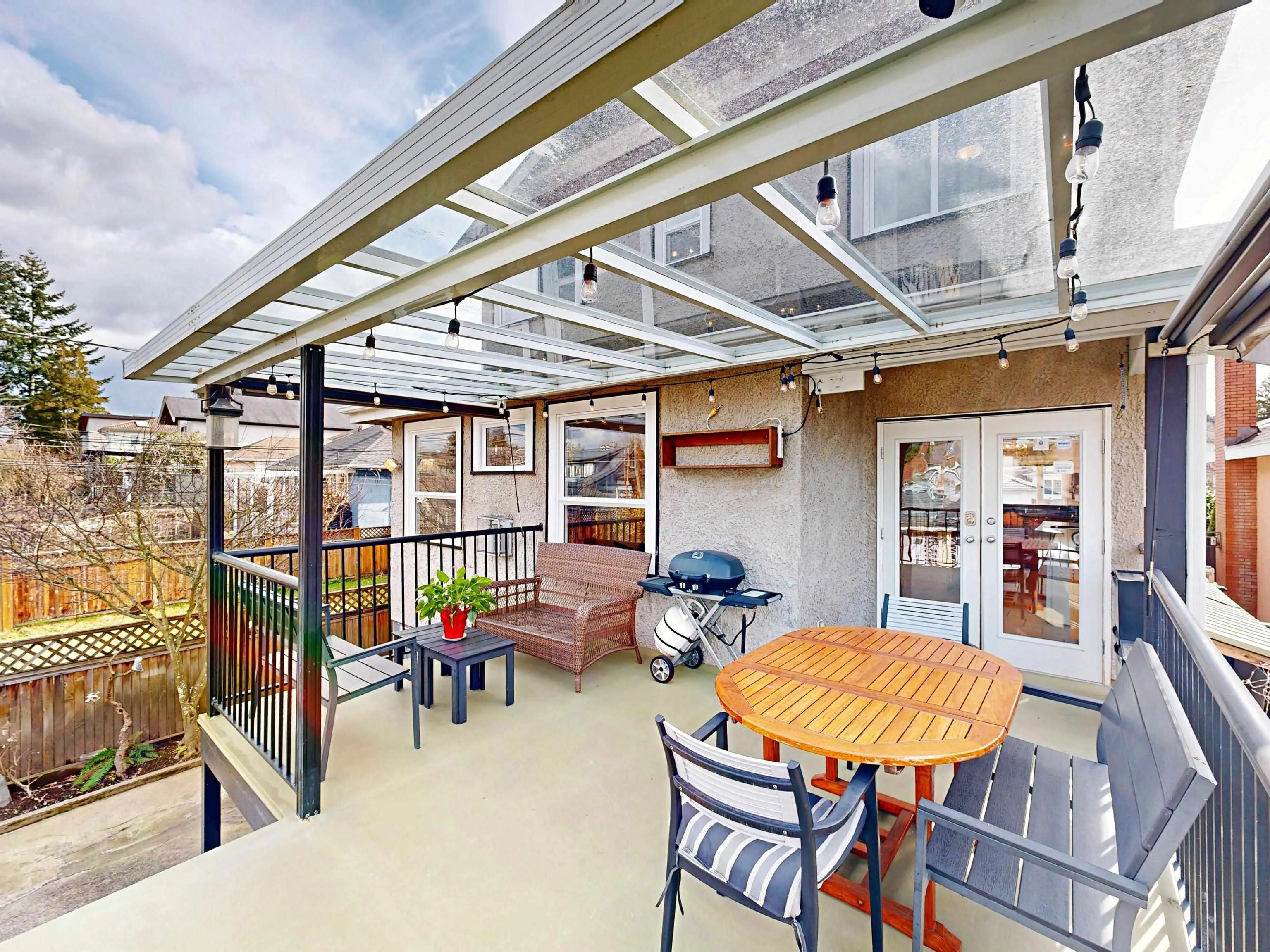 163 W 26th Avenue