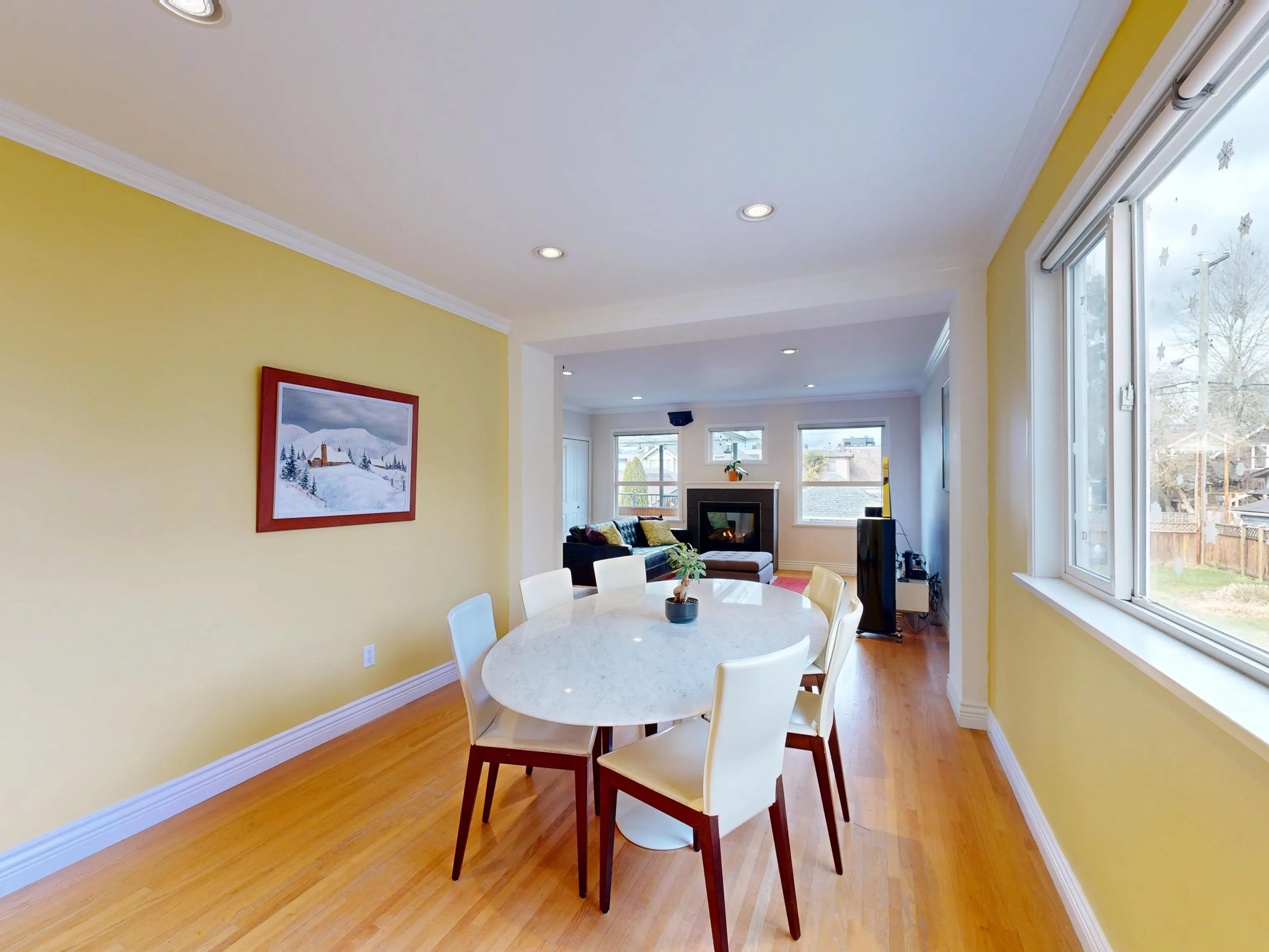 163 W 26th Avenue
