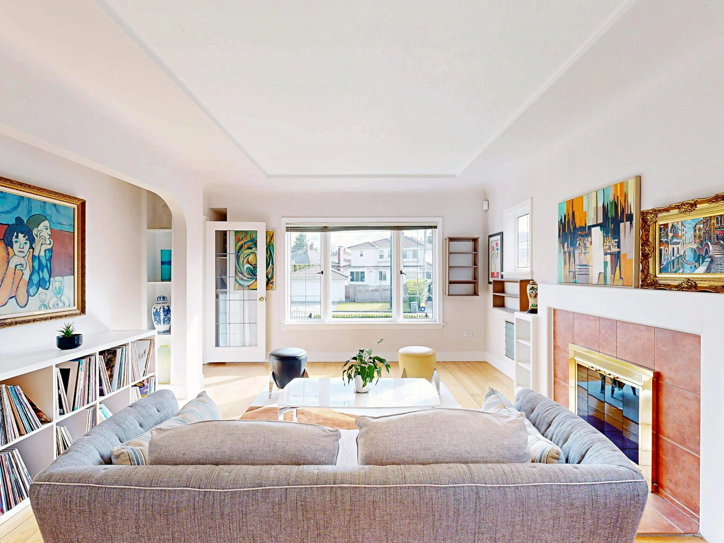 163 W 26th Avenue