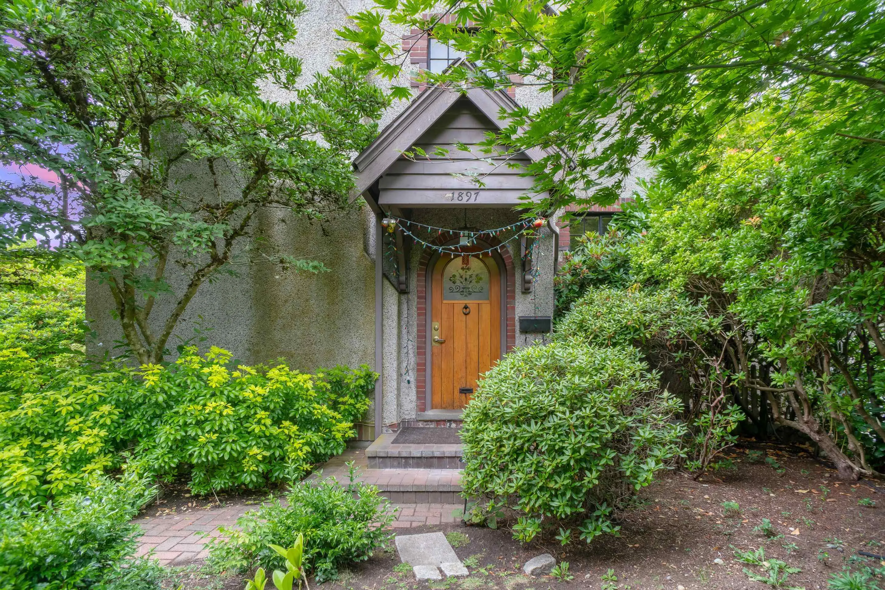 1897 W 37th Avenue
