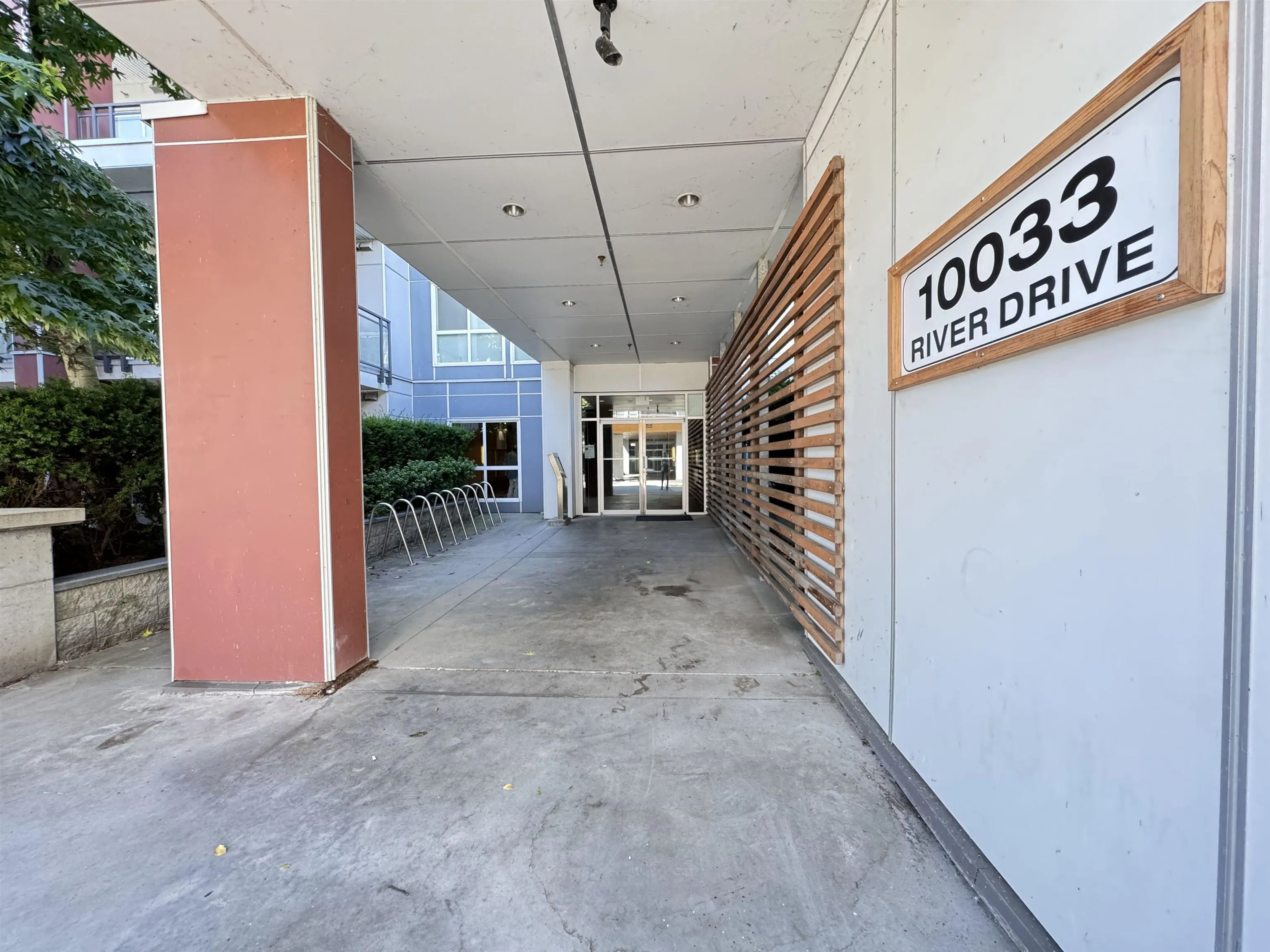 206 10033 River Drive