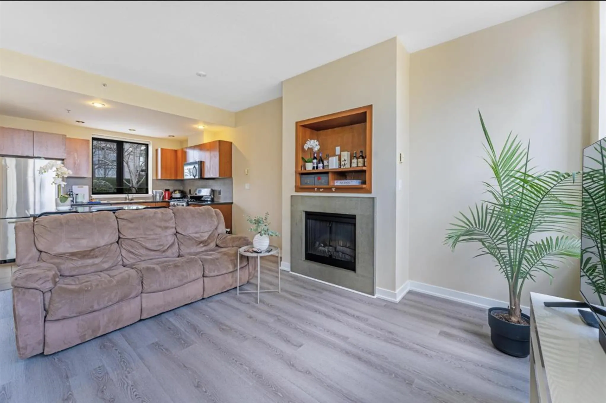 16 9180 Hemlock Drive