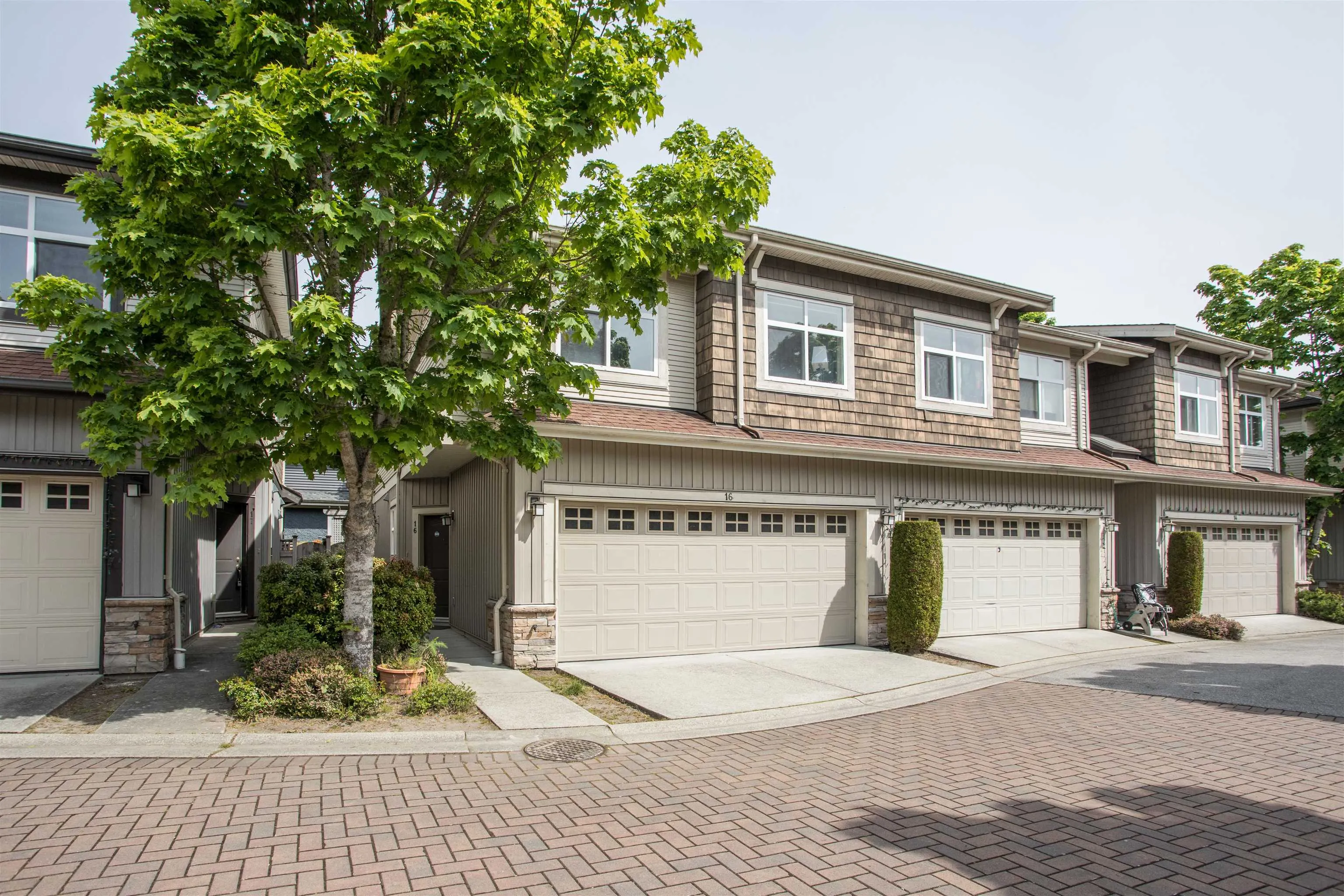 16 8600 No. 3 Road