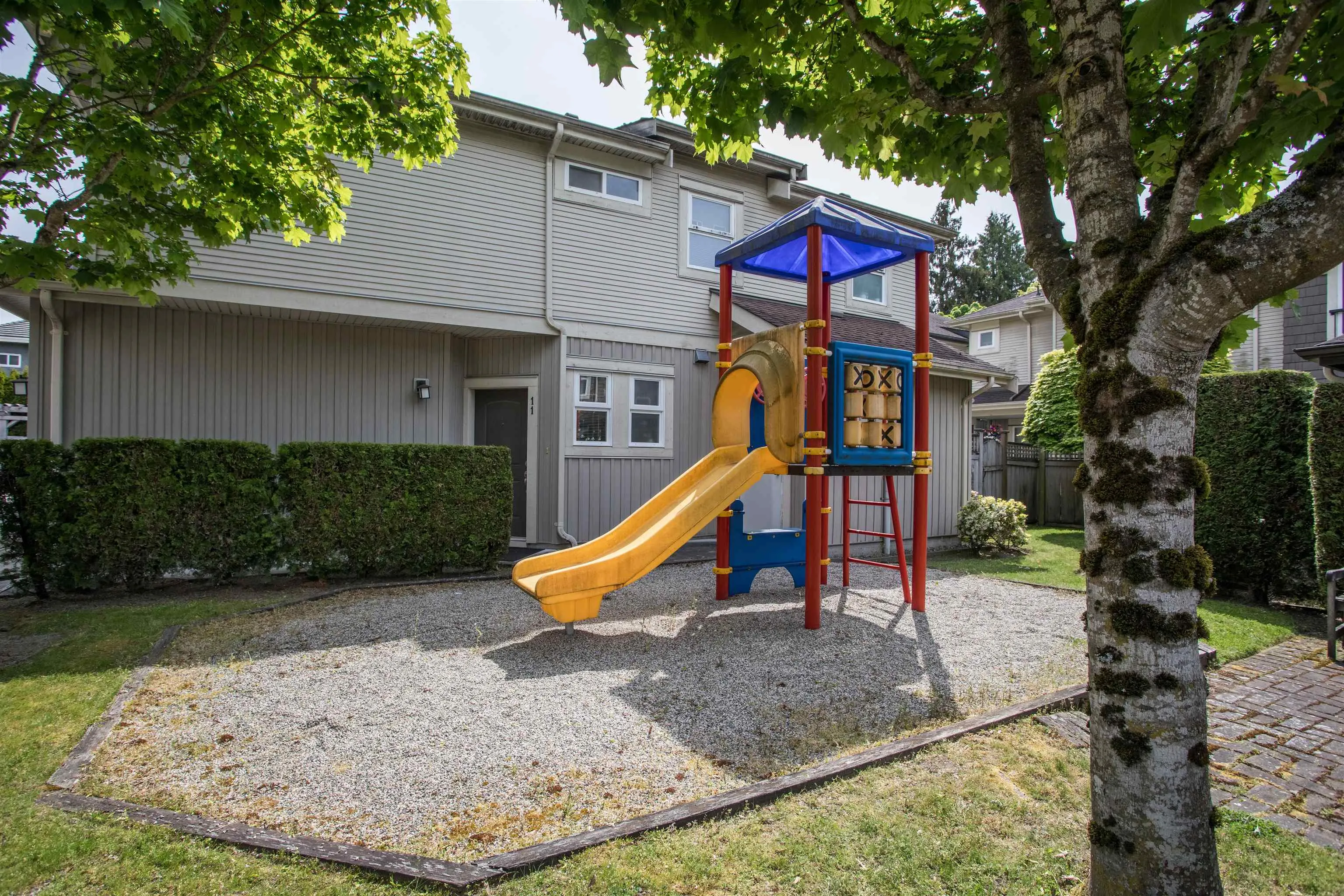 16 8600 No. 3 Road
